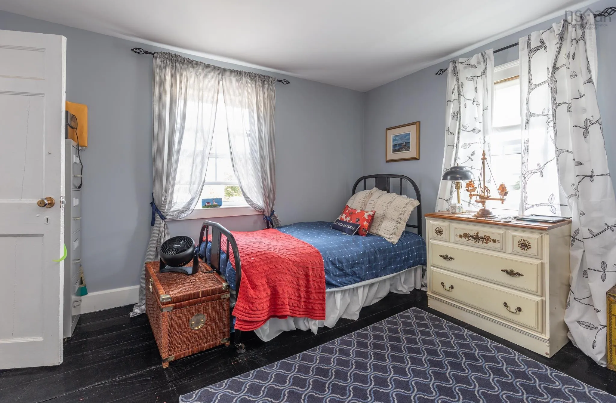 4 Market Street, Yarmouth, NS B5A 4R5, 6 Bedrooms Bedrooms, ,4 BathroomsBathrooms,Residential,For Sale,Market,202521347