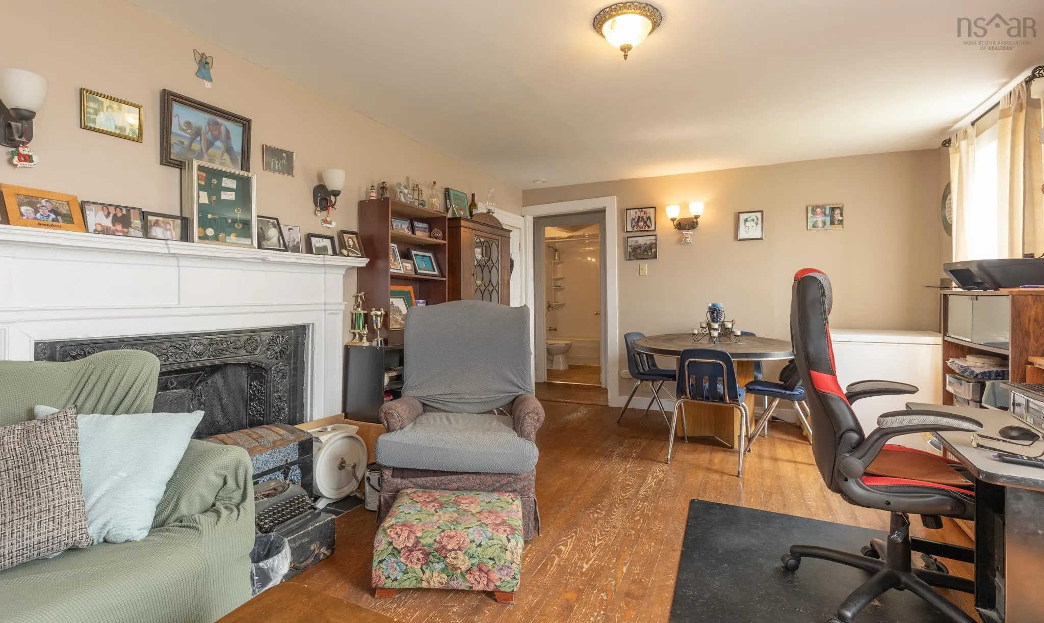 4 Market Street, Yarmouth, NS B5A 4R5, 6 Bedrooms Bedrooms, ,4 BathroomsBathrooms,Residential,For Sale,Market,202521347