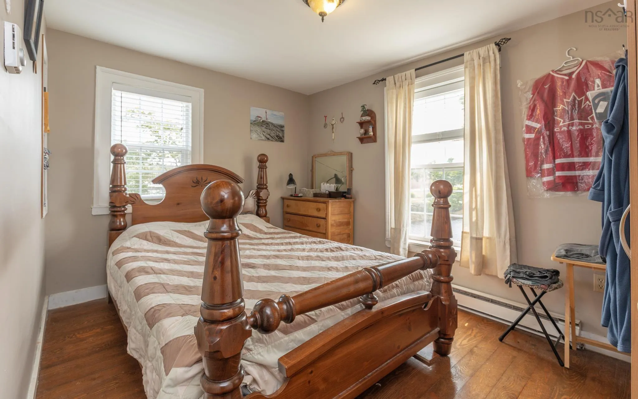 4 Market Street, Yarmouth, NS B5A 4R5, 6 Bedrooms Bedrooms, ,4 BathroomsBathrooms,Residential,For Sale,Market,202521347
