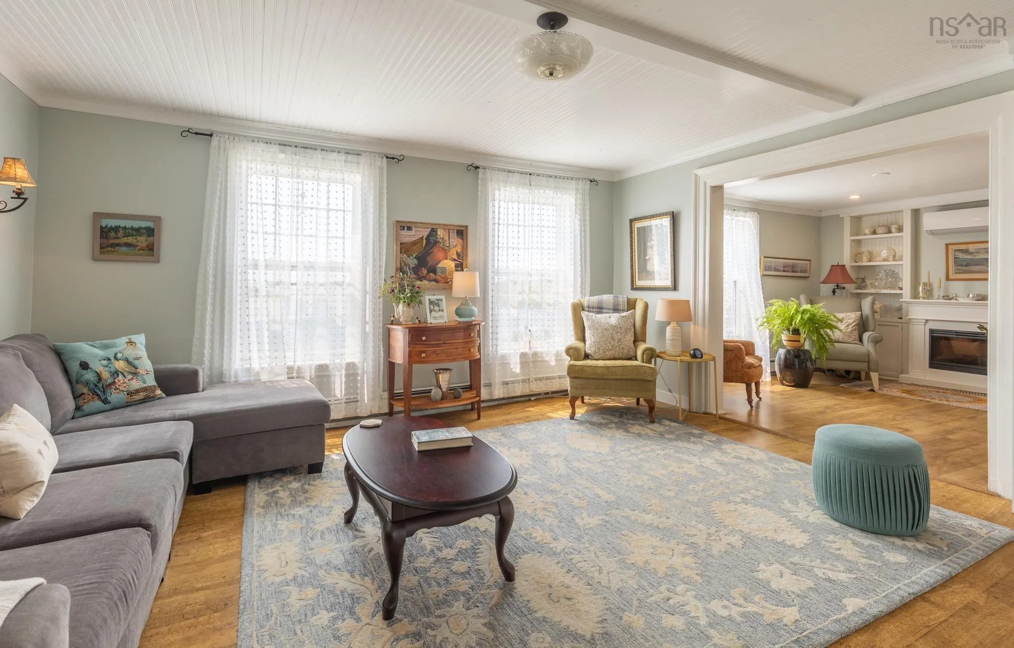 4 Market Street, Yarmouth, NS B5A 4R5, 6 Bedrooms Bedrooms, ,4 BathroomsBathrooms,Residential,For Sale,Market,202521347