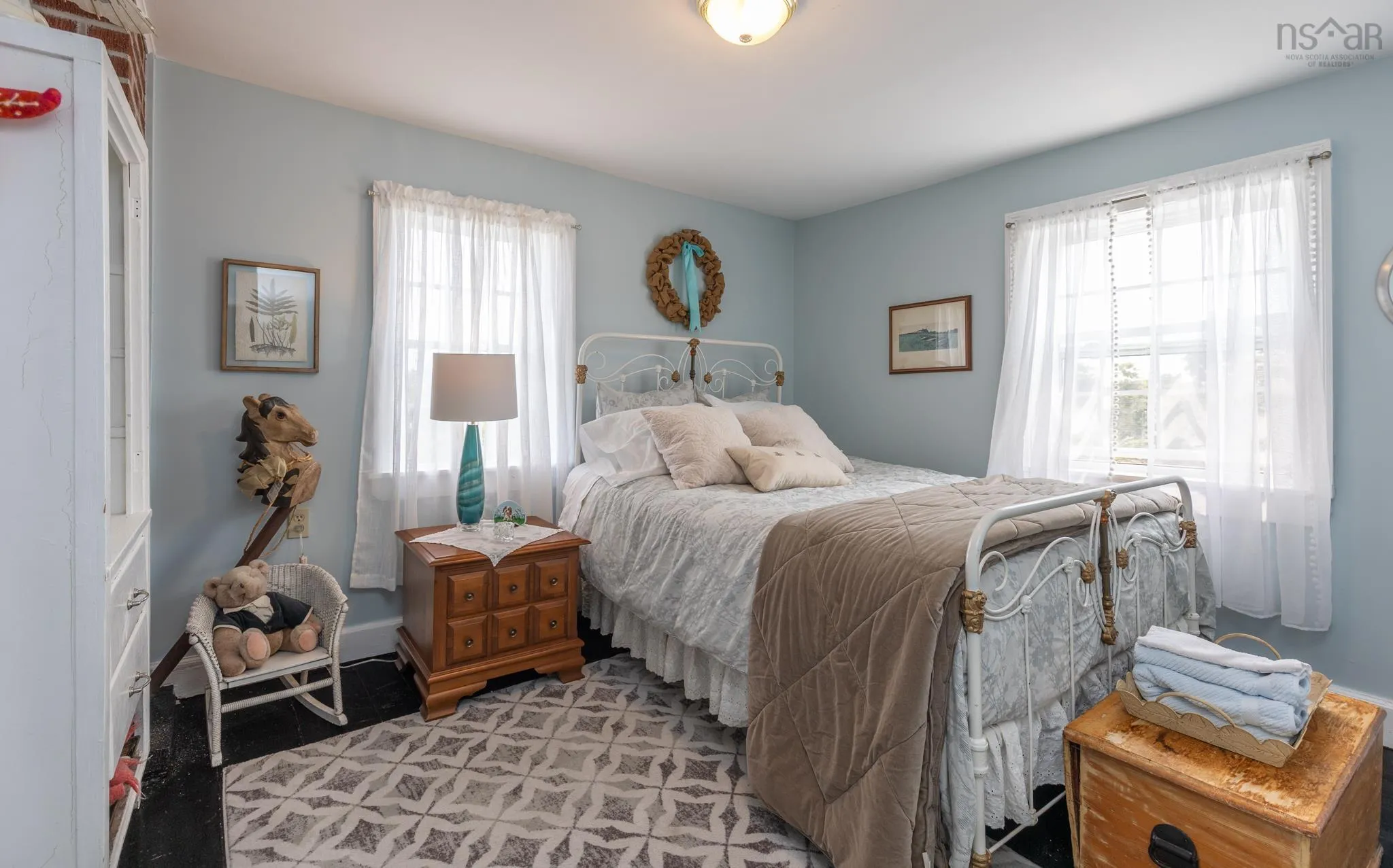 4 Market Street, Yarmouth, NS B5A 4R5, 6 Bedrooms Bedrooms, ,4 BathroomsBathrooms,Residential,For Sale,Market,202521347