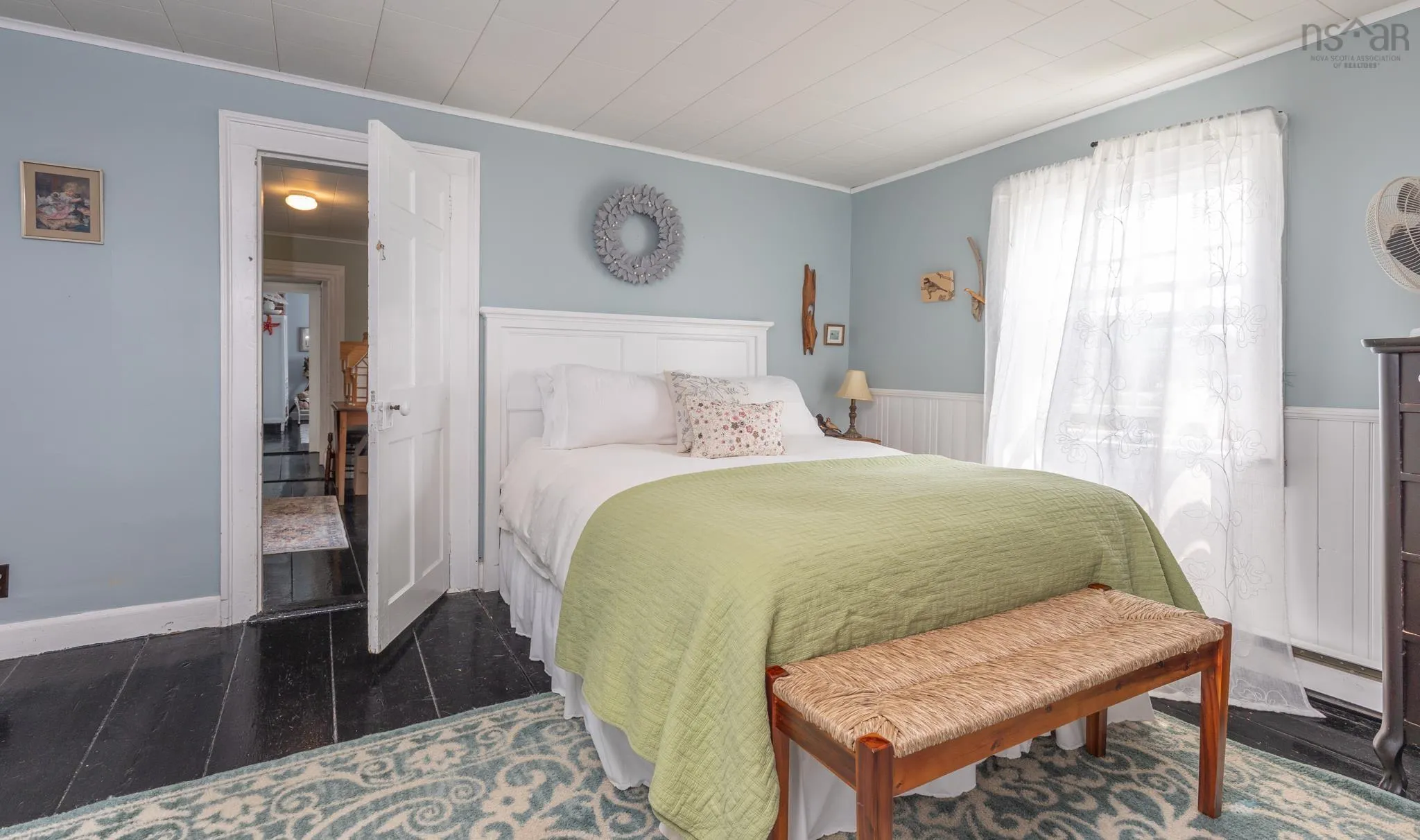 4 Market Street, Yarmouth, NS B5A 4R5, 6 Bedrooms Bedrooms, ,4 BathroomsBathrooms,Residential,For Sale,Market,202521347