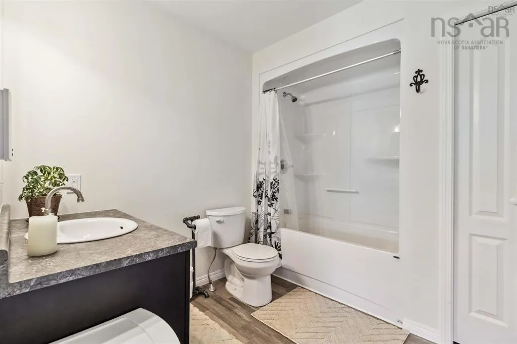 42 West Jeddore Road, Jeddore, NS B0J 1P0, 2 Bedrooms Bedrooms, ,2 BathroomsBathrooms,Residential,For Sale,West Jeddore,202513533