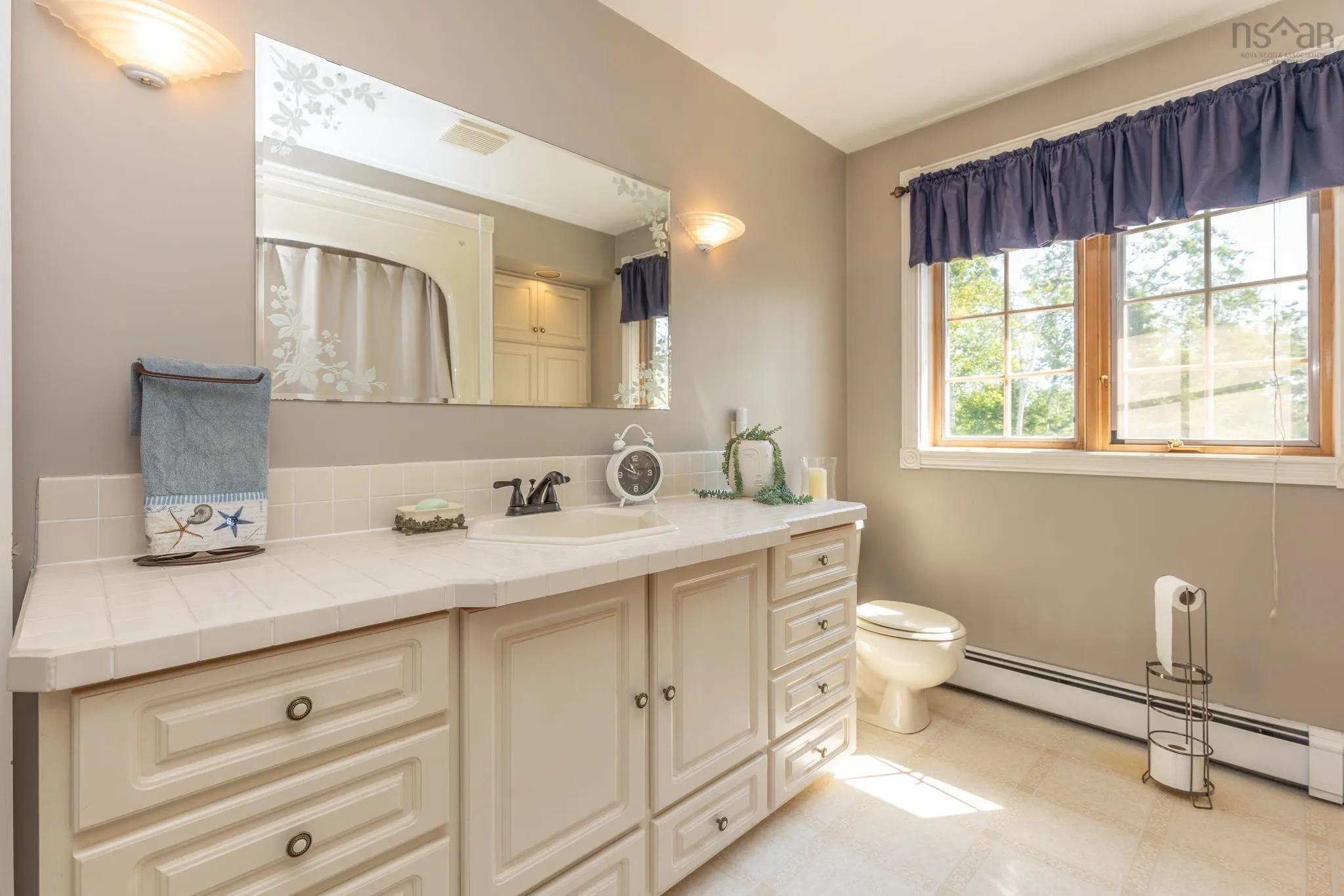 51 Wood Lane, Upper Wedgeport, NS B0W 1B0, 3 Bedrooms Bedrooms, ,3 BathroomsBathrooms,Residential,For Sale,Wood,202519584