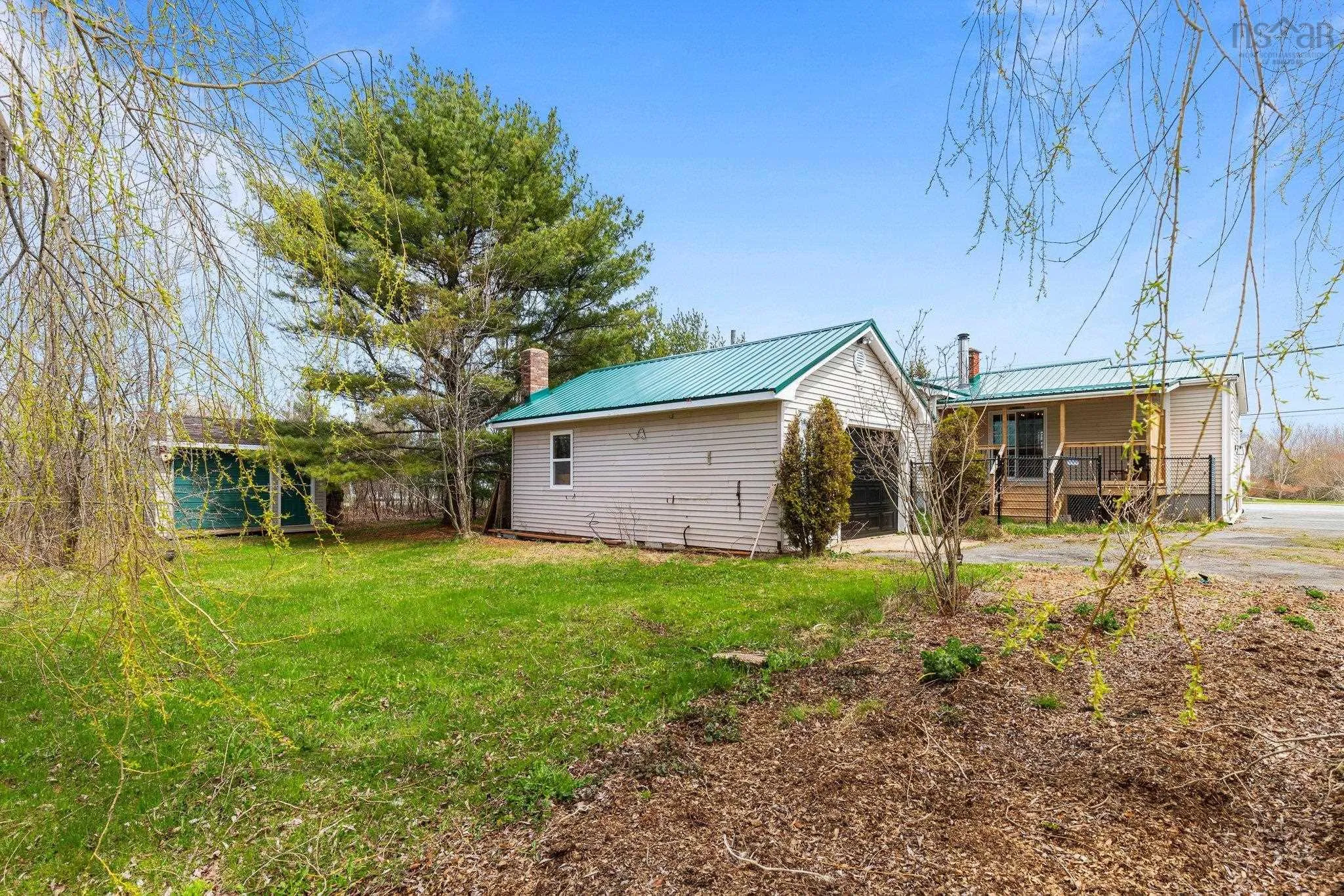 1308 Highway 2 Highway, Lantz Ns B2s 1y8, 3 Bedrooms Bedrooms, ,1 BathroomBathrooms,Residential,For Sale,Highway 2,202509318