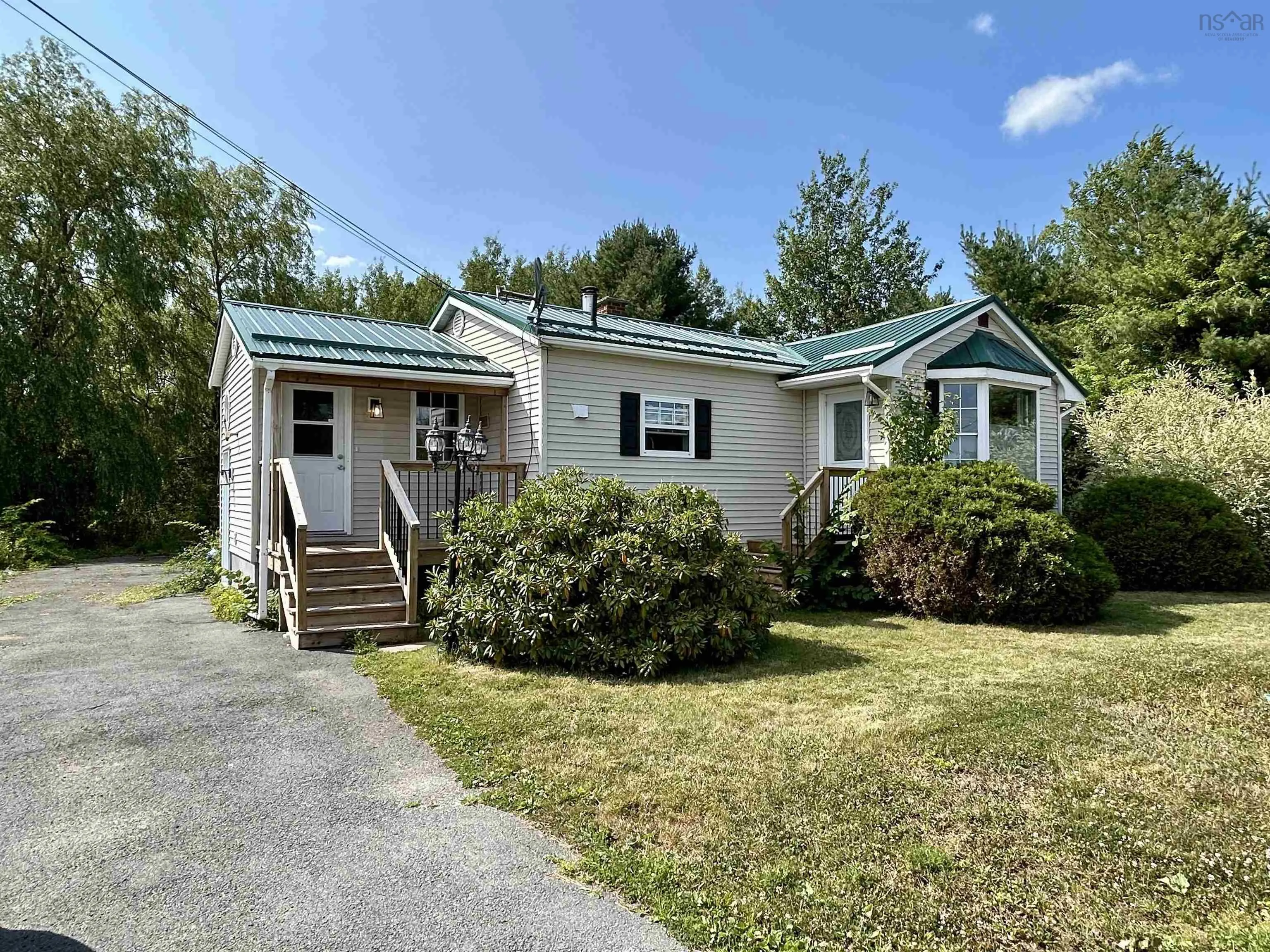 1308 Highway 2 Highway, Lantz Ns B2s 1y8, 3 Bedrooms Bedrooms, ,1 BathroomBathrooms,Residential,For Sale,Highway 2,202509318