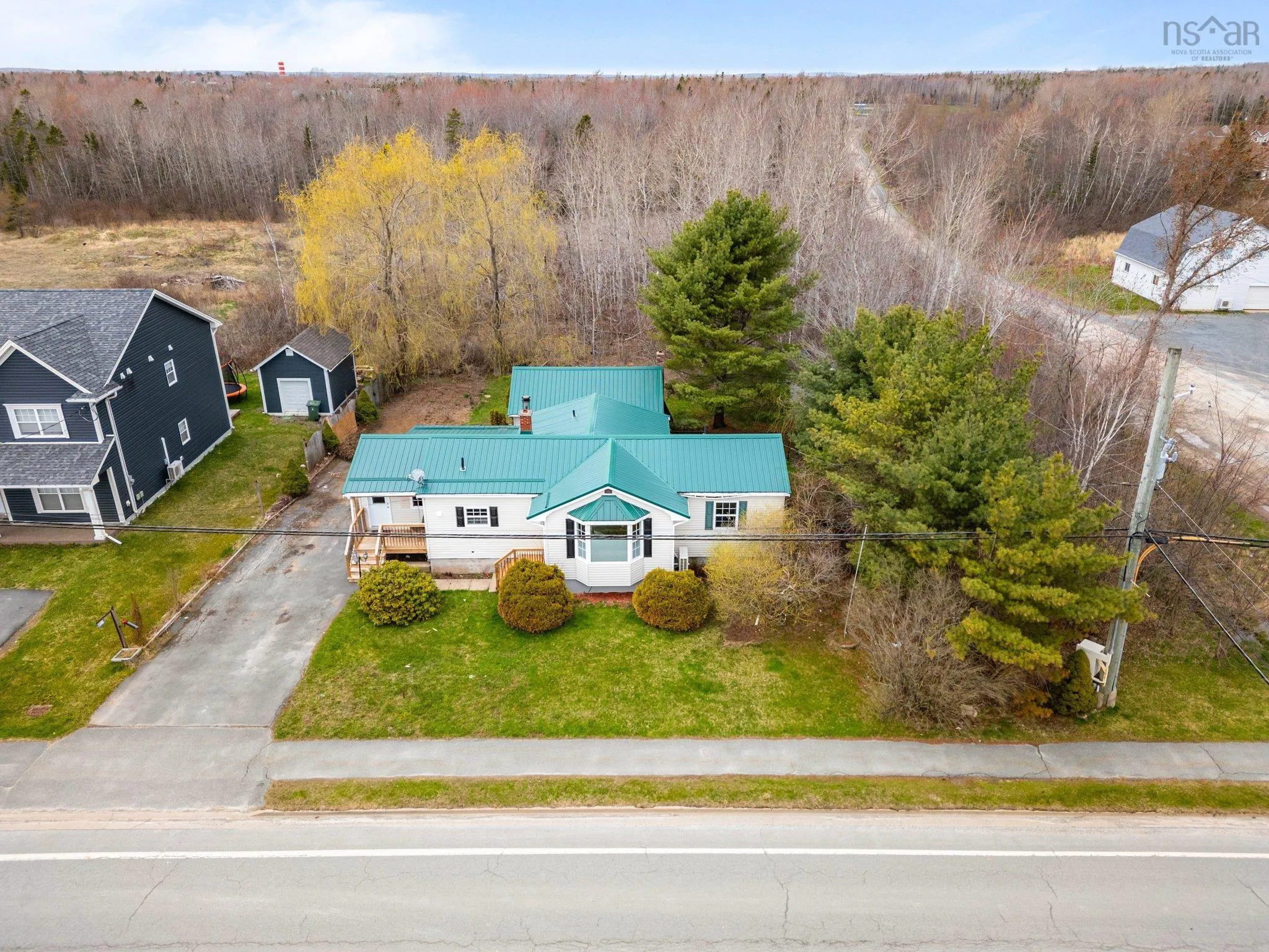 1308 Highway 2 Highway, Lantz Ns B2s 1y8, 3 Bedrooms Bedrooms, ,1 BathroomBathrooms,Residential,For Sale,Highway 2,202509318