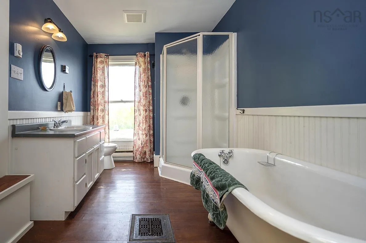 922 Bains Road, Sheffield Mills Ns B0p 1h0, 6 Bedrooms Bedrooms, ,4 BathroomsBathrooms,Farm,For Sale,Bains,202413614