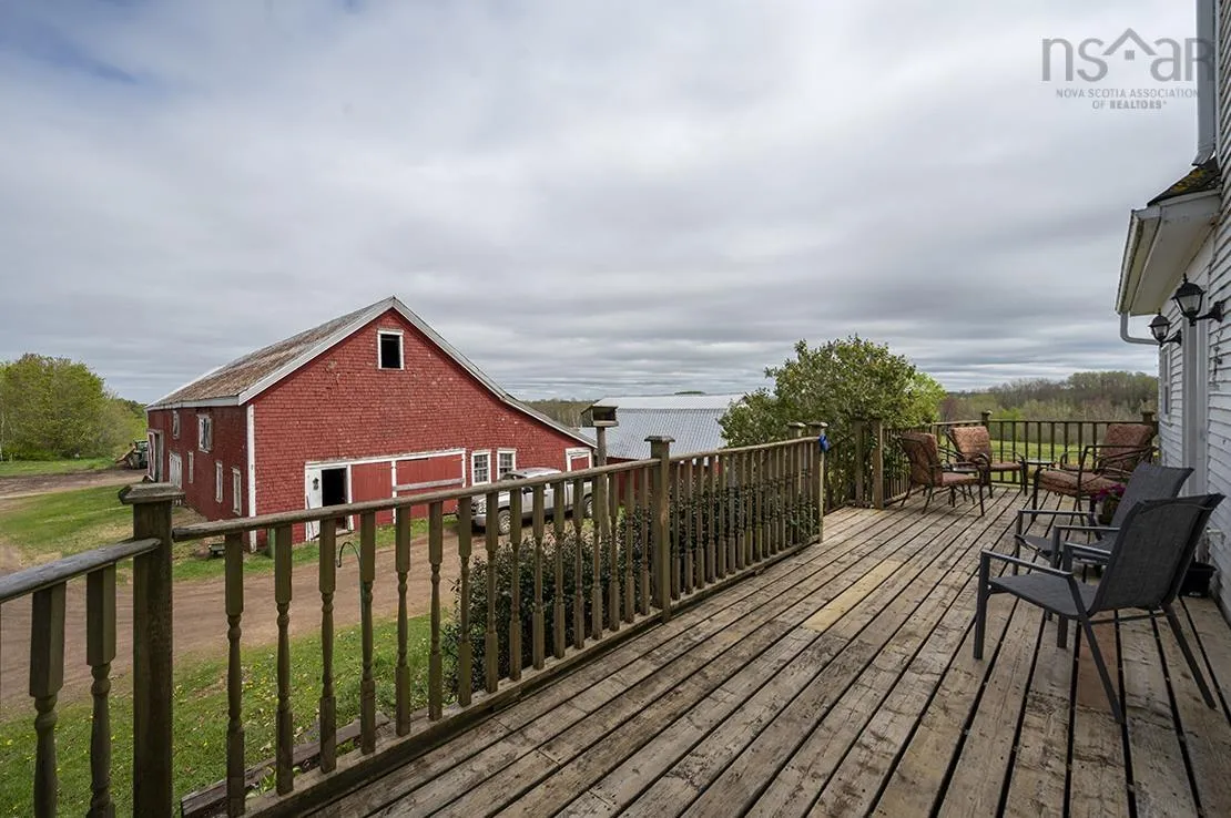 922 Bains Road, Sheffield Mills Ns B0p 1h0, 6 Bedrooms Bedrooms, ,4 BathroomsBathrooms,Farm,For Sale,Bains,202413614
