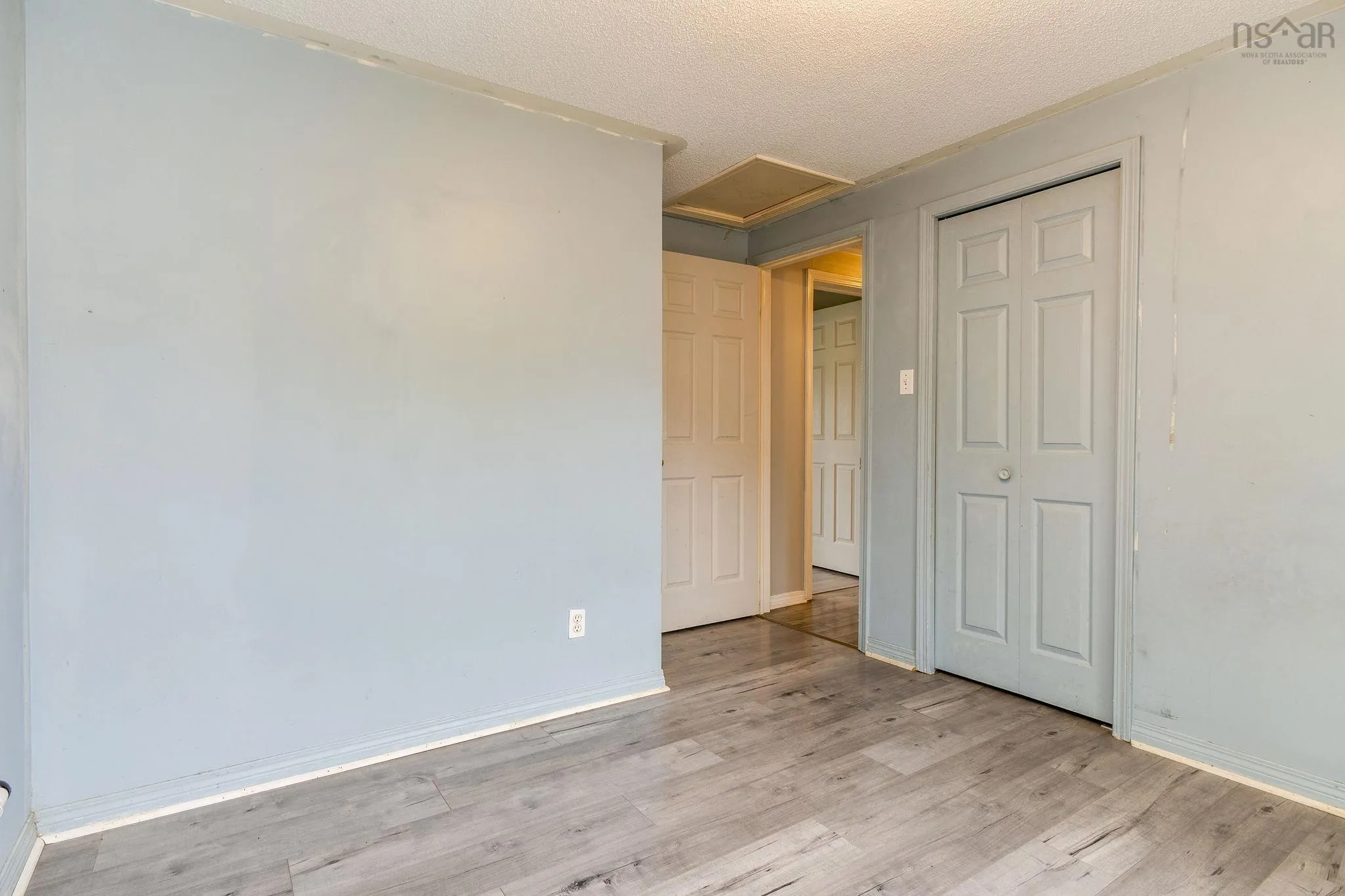 69 Lakecrest Drive, Dartmouth, NS B2X 1V5, ,Commercial Sale,For Sale,Lakecrest,202524556
