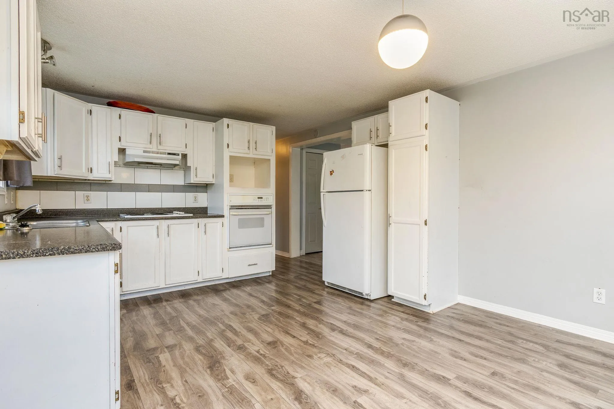 69 Lakecrest Drive, Dartmouth, NS B2X 1V5, ,Commercial Sale,For Sale,Lakecrest,202524556