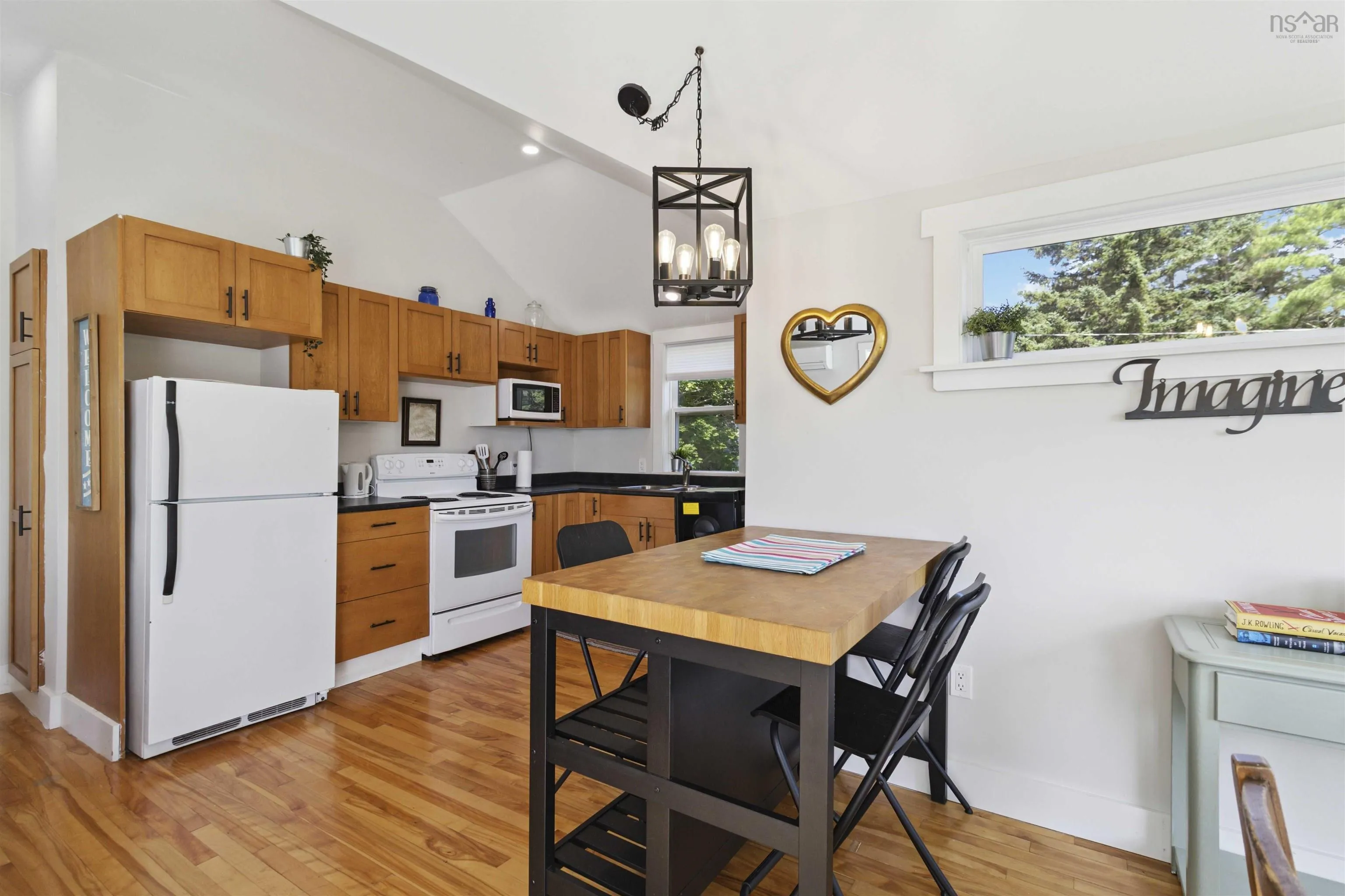 117 Long Cove Road, Port Medway, NS B0J 2T0, 2 Bedrooms Bedrooms, ,1 BathroomBathrooms,Residential,For Sale,Long Cove Road,202518605