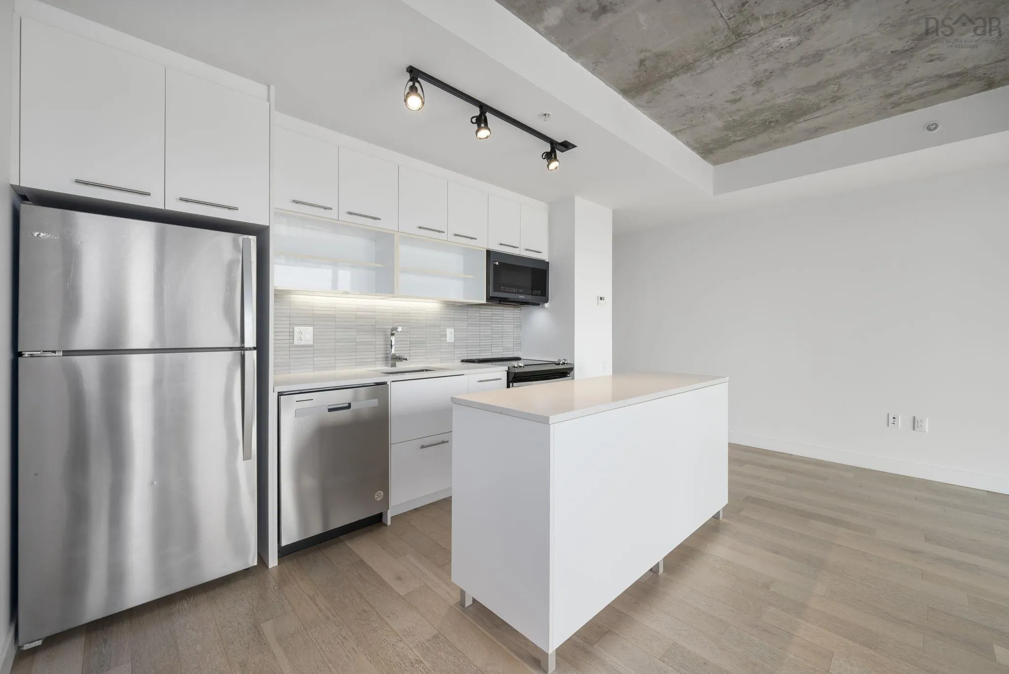 614-1048 Wellington Street, Halifax, NS B3H 2Z8, 2 Bedrooms Bedrooms, ,2 BathroomsBathrooms,Residential,For Sale,Wellington,202523055
