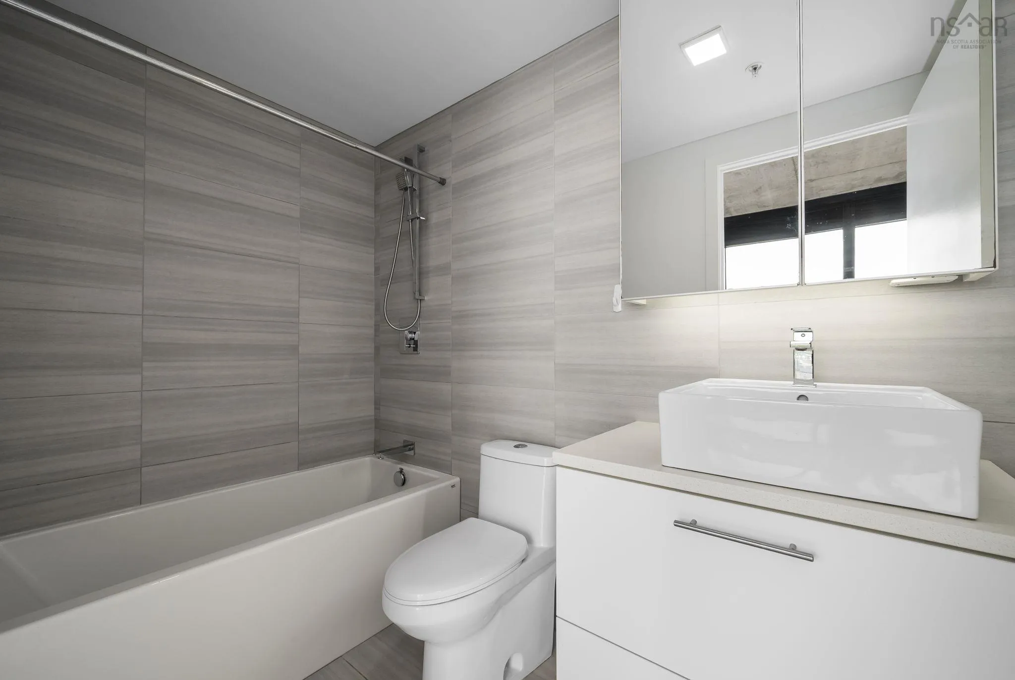 614-1048 Wellington Street, Halifax, NS B3H 2Z8, 2 Bedrooms Bedrooms, ,2 BathroomsBathrooms,Residential,For Sale,Wellington,202523055