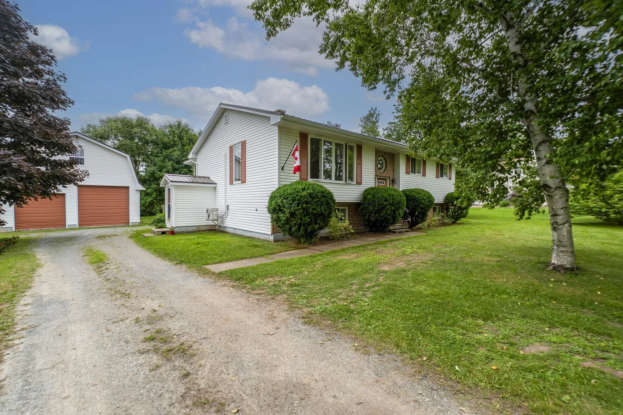 2163 Highway 2, Milford, NS B0N 1Y0, 3 Bedrooms Bedrooms, ,3 BathroomsBathrooms,Residential,For Sale,Highway 2,202517475