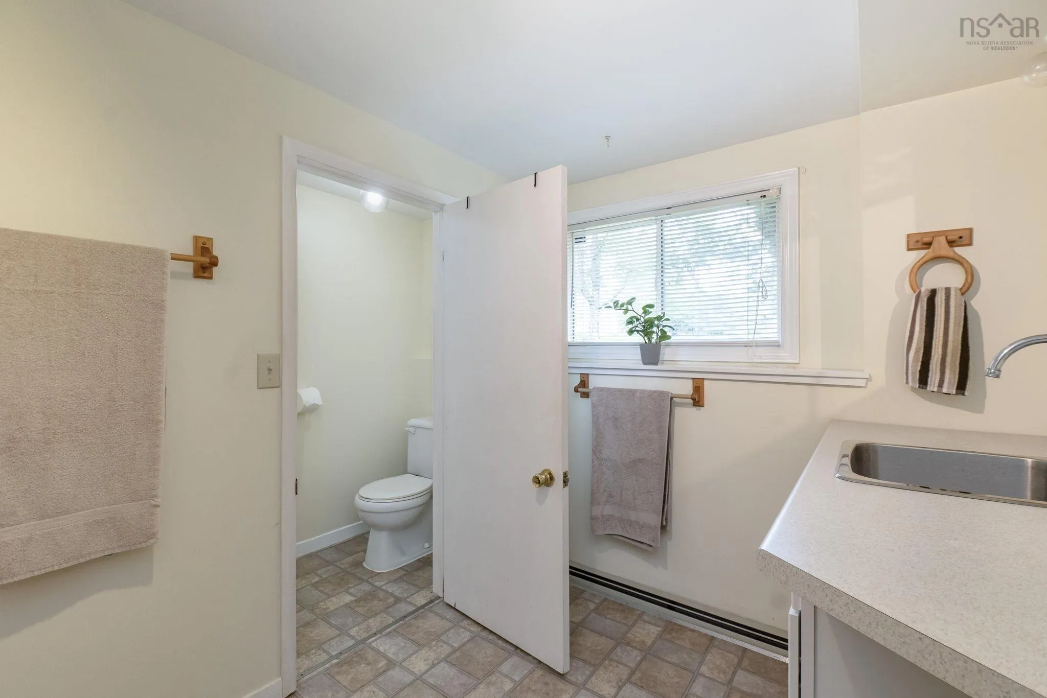 2163 Highway 2, Milford, NS B0N 1Y0, 3 Bedrooms Bedrooms, ,3 BathroomsBathrooms,Residential,For Sale,Highway 2,202517475