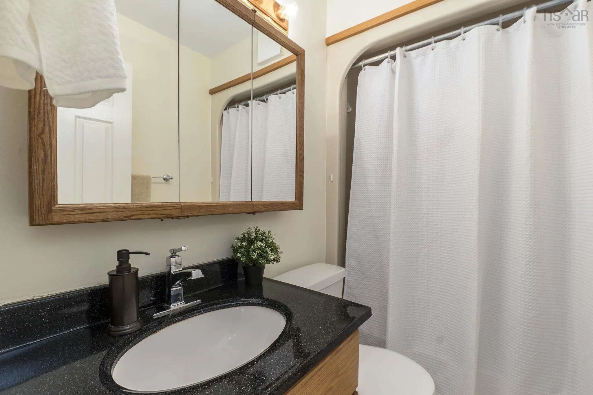 2163 Highway 2, Milford, NS B0N 1Y0, 3 Bedrooms Bedrooms, ,3 BathroomsBathrooms,Residential,For Sale,Highway 2,202517475