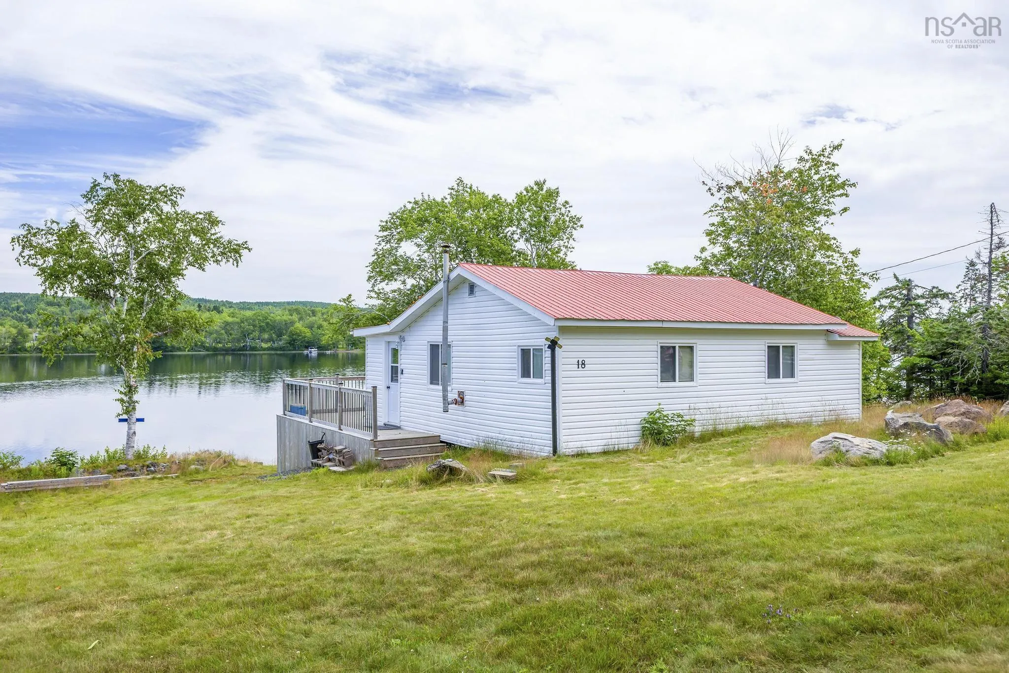 18 Fenwick Rd, Eden Lake, NS B2H 5C7, 2 Bedrooms Bedrooms, ,1 BathroomBathrooms,Residential,For Sale,Fenwick Rd,202517553