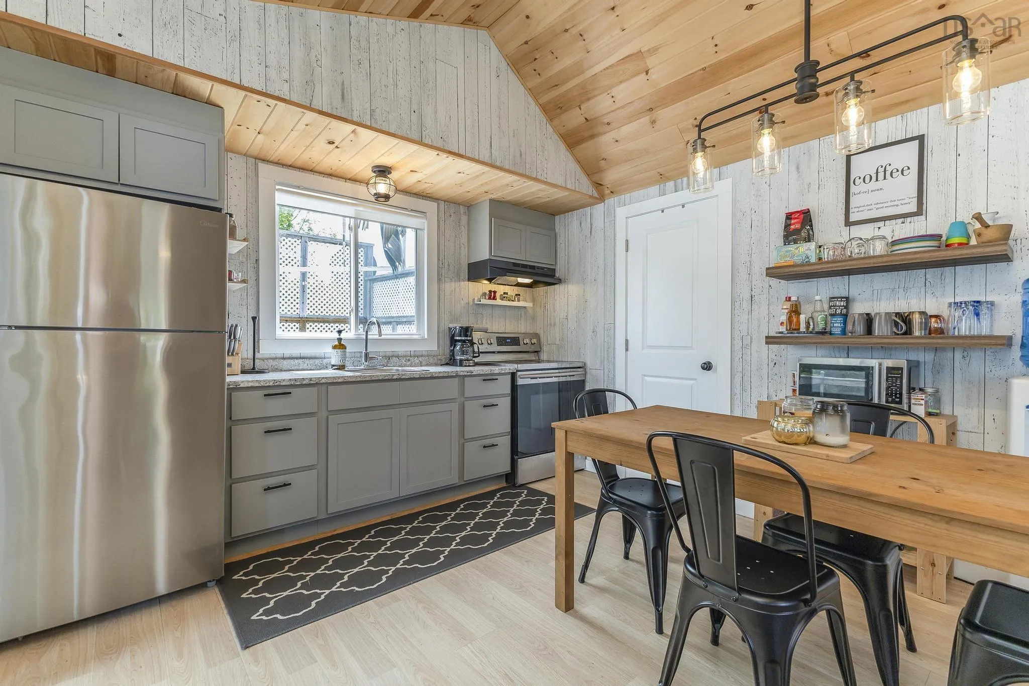 18 Fenwick Rd, Eden Lake, NS B2H 5C7, 2 Bedrooms Bedrooms, ,1 BathroomBathrooms,Residential,For Sale,Fenwick Rd,202517553