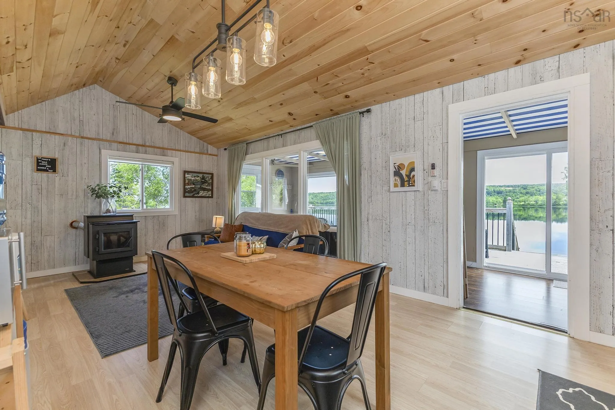 18 Fenwick Rd, Eden Lake, NS B2H 5C7, 2 Bedrooms Bedrooms, ,1 BathroomBathrooms,Residential,For Sale,Fenwick Rd,202517553
