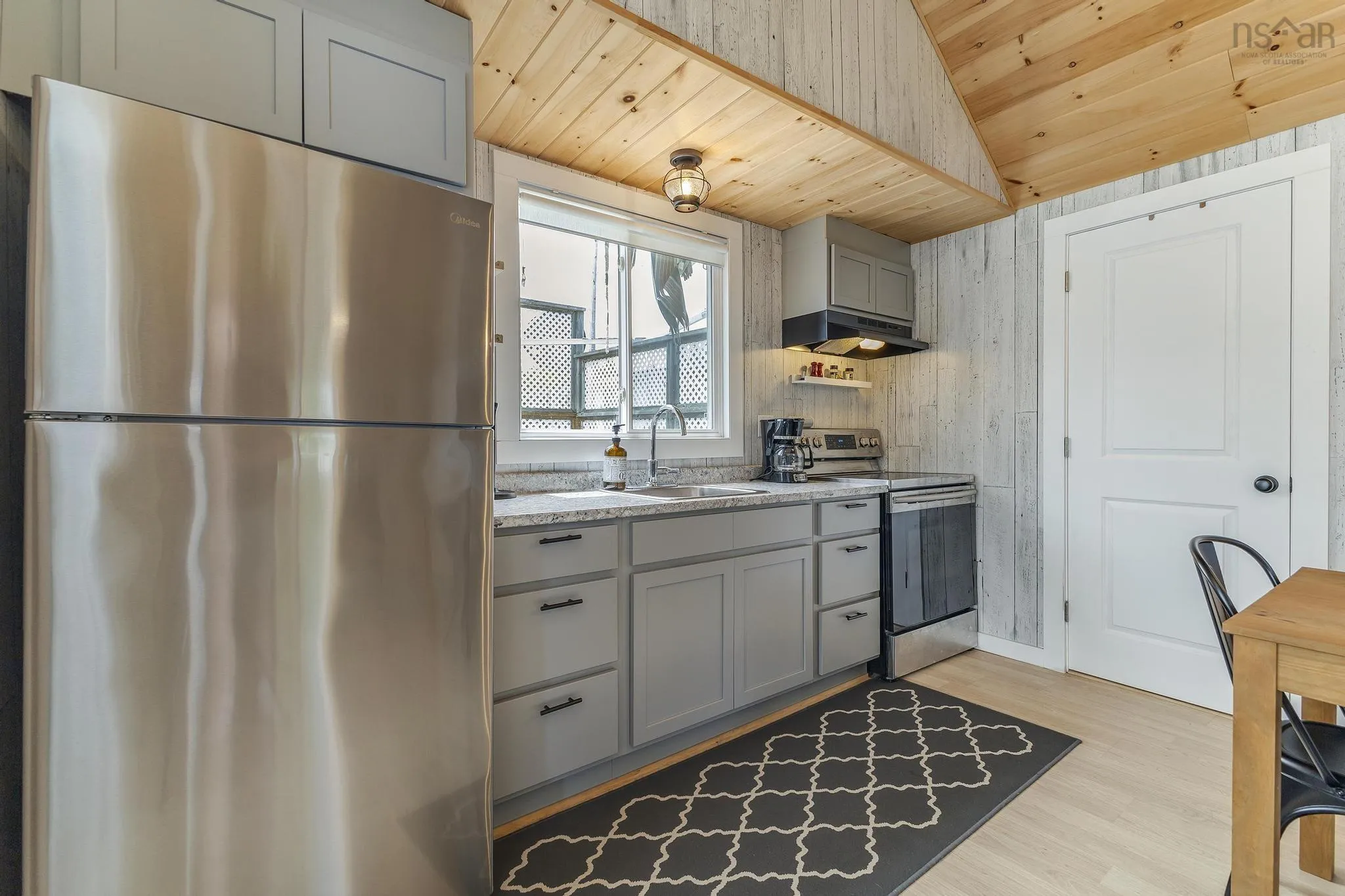 18 Fenwick Rd, Eden Lake, NS B2H 5C7, 2 Bedrooms Bedrooms, ,1 BathroomBathrooms,Residential,For Sale,Fenwick Rd,202517553