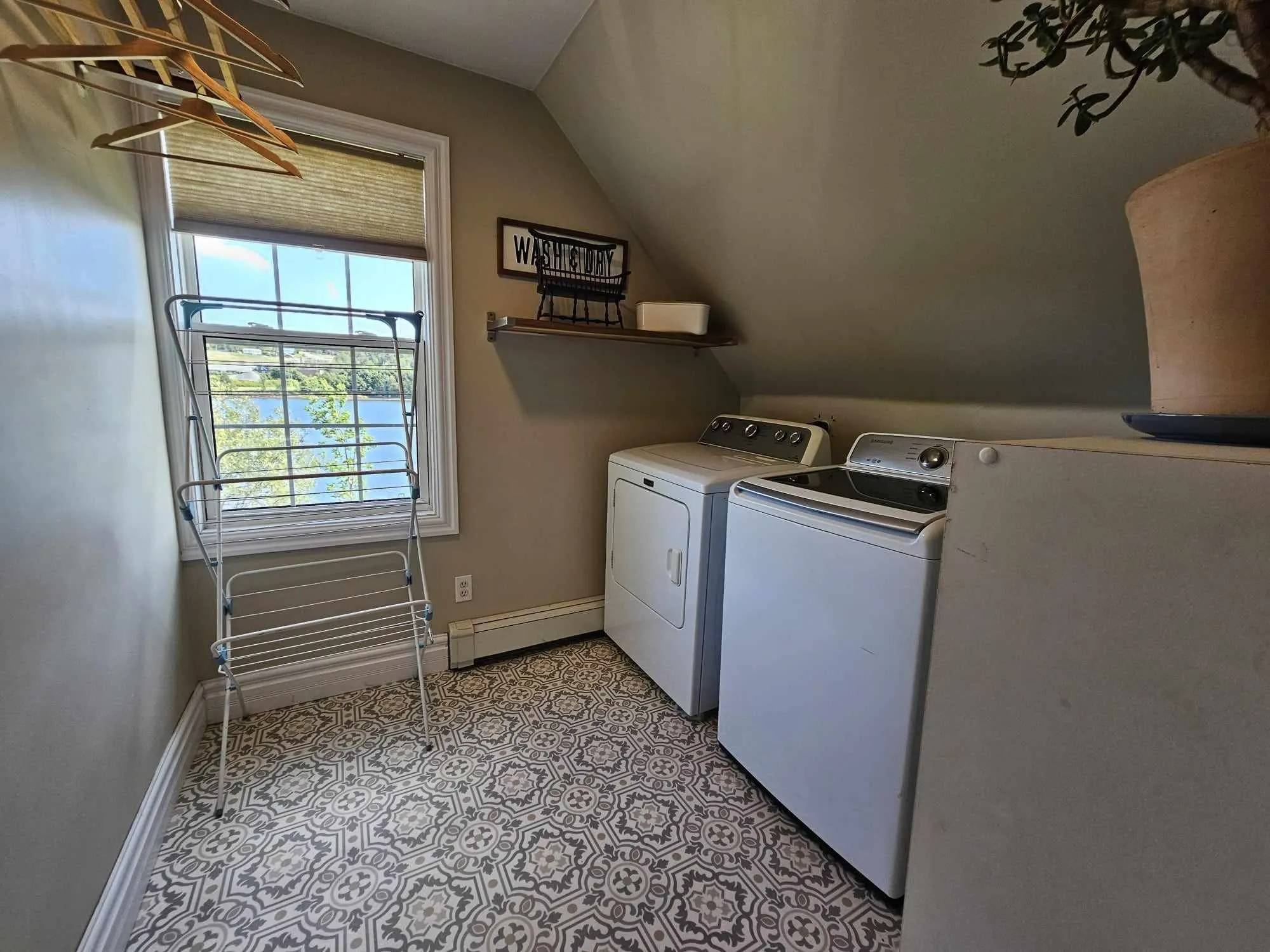134 Sunrise Drive, Westmount Ns B1k 2n3, 3 Bedrooms Bedrooms, ,2 BathroomsBathrooms,Residential,For Sale,Sunrise,202505308