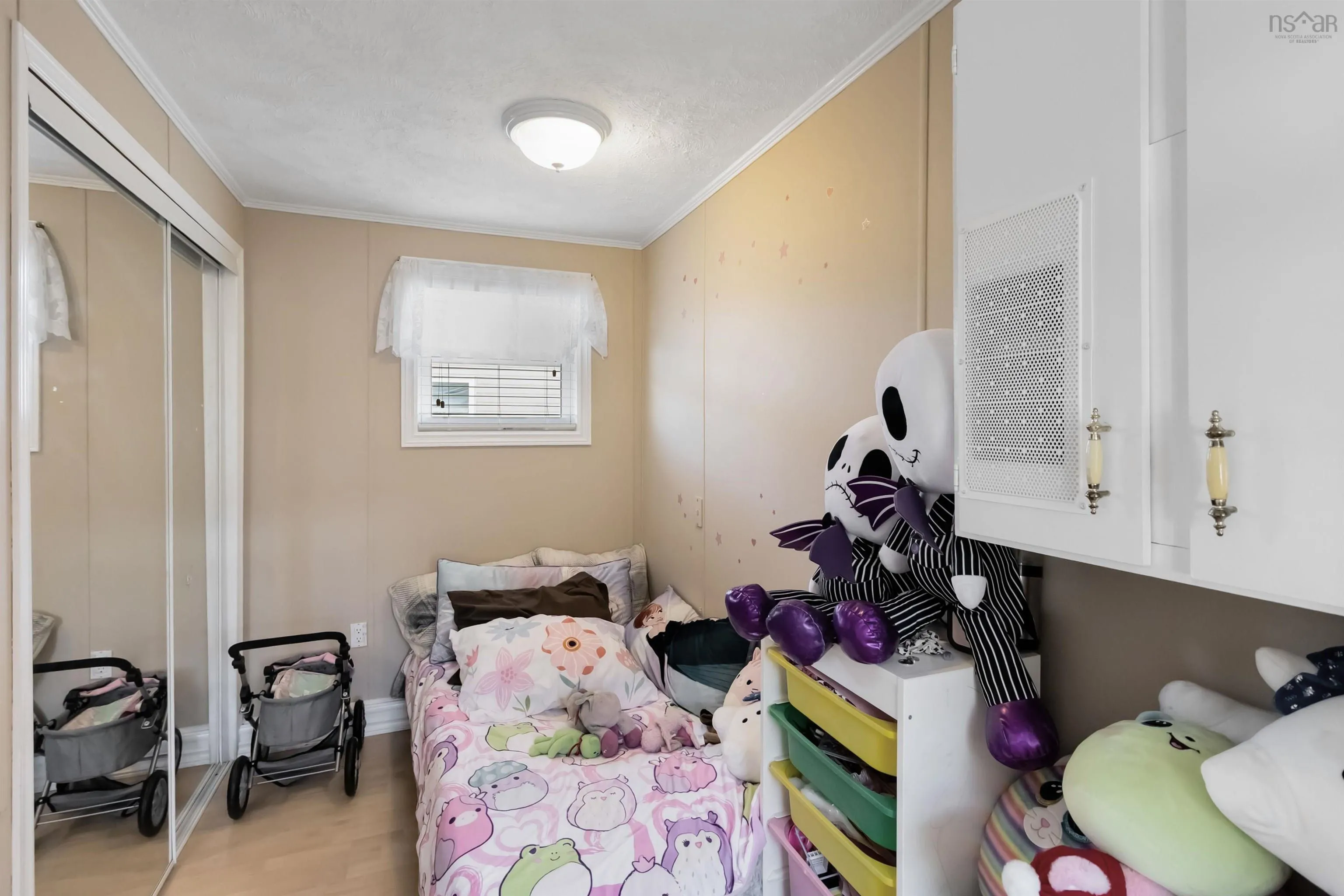 15 Florence Avenue, Dartmouth, NS B2Y 2A4, 2 Bedrooms Bedrooms, ,1 BathroomBathrooms,Residential,For Sale,Avenue,202524264