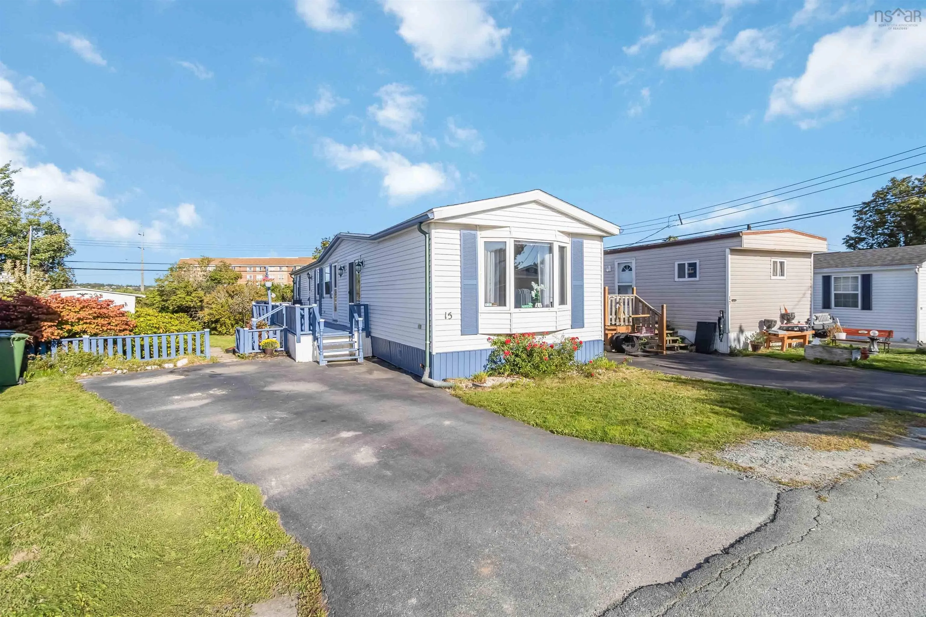 15 Florence Avenue, Dartmouth, NS B2Y 2A4, 2 Bedrooms Bedrooms, ,1 BathroomBathrooms,Residential,For Sale,Avenue,202524264