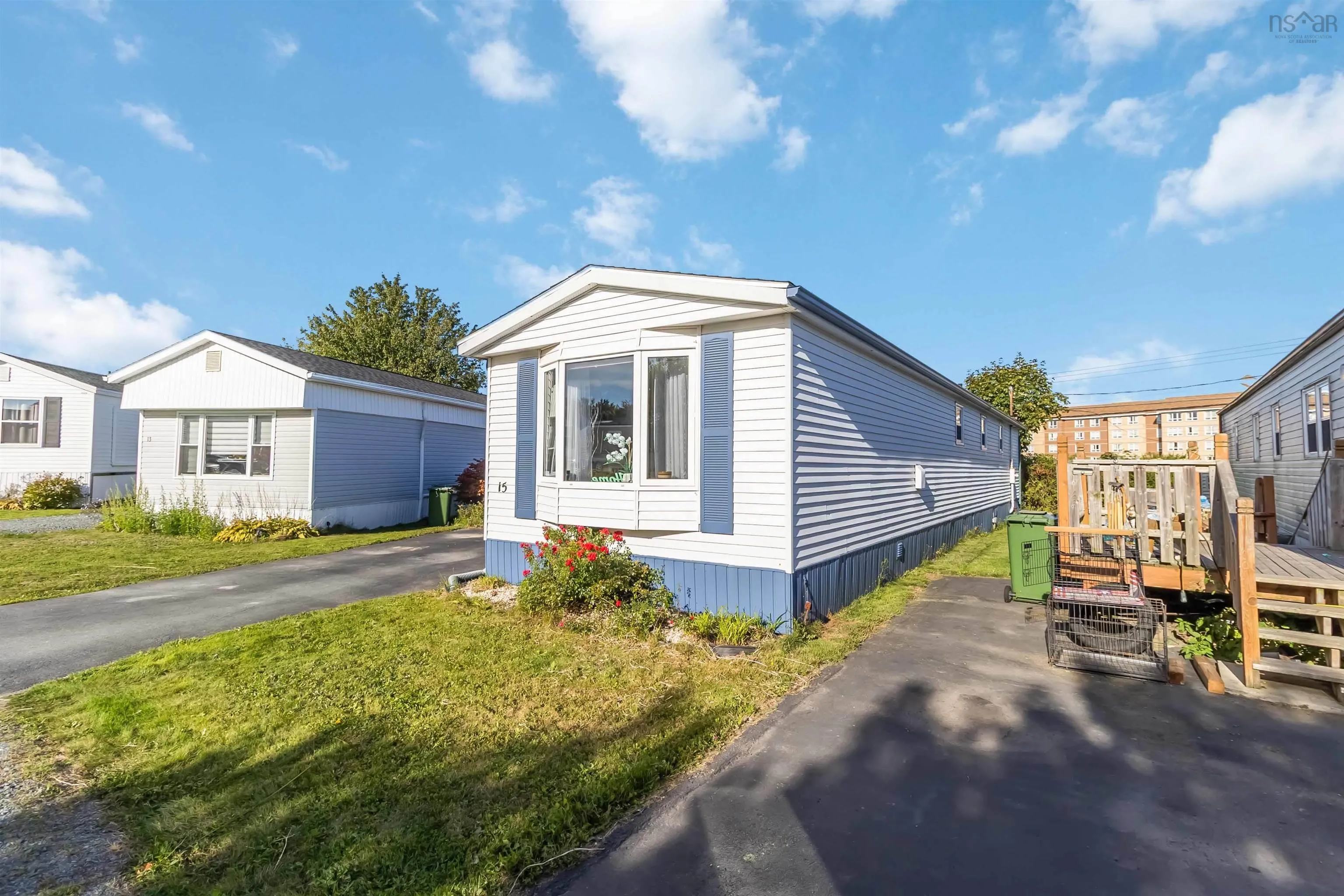 15 Florence Avenue, Dartmouth, NS B2Y 2A4, 2 Bedrooms Bedrooms, ,1 BathroomBathrooms,Residential,For Sale,Avenue,202524264