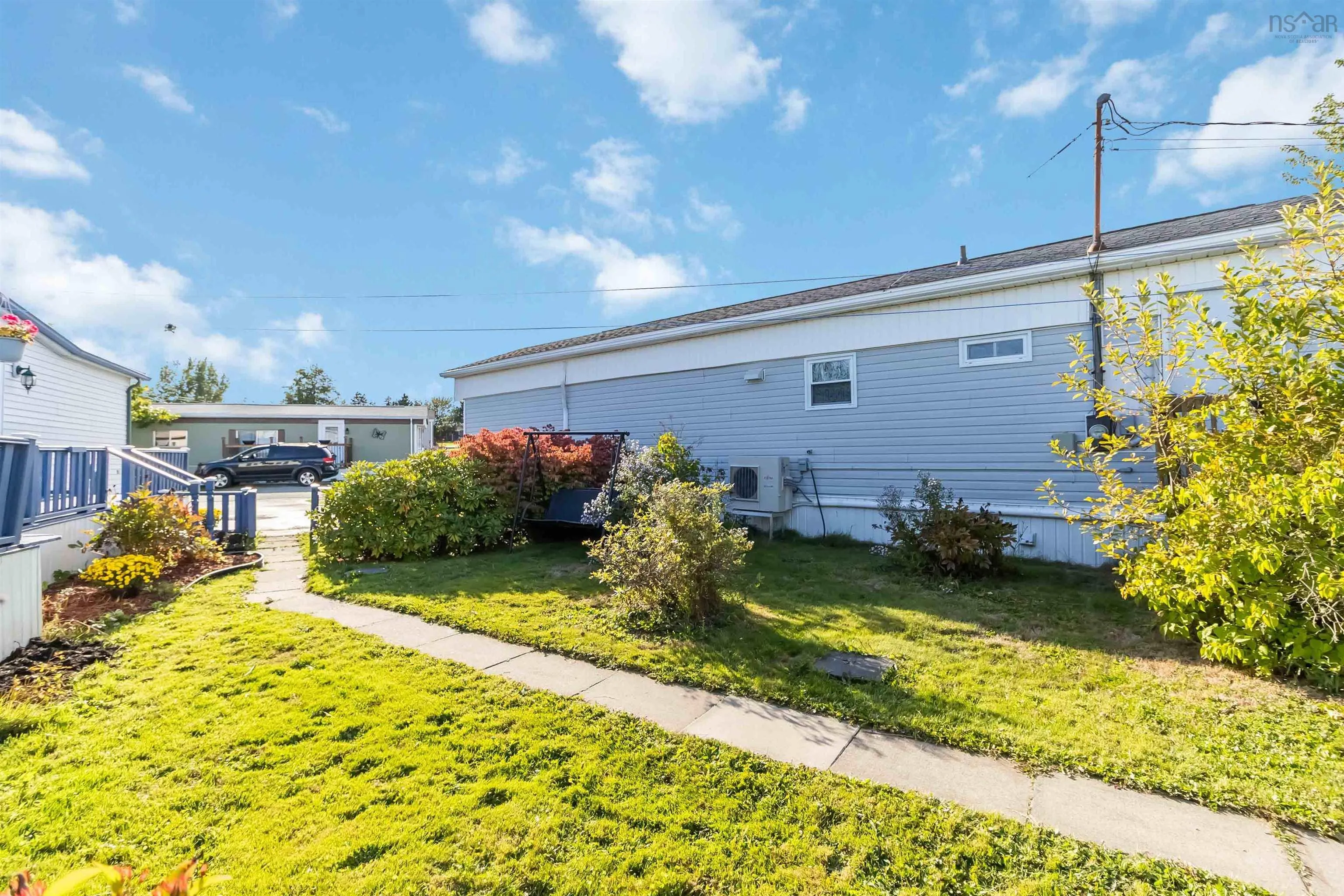 15 Florence Avenue, Dartmouth, NS B2Y 2A4, 2 Bedrooms Bedrooms, ,1 BathroomBathrooms,Residential,For Sale,Avenue,202524264