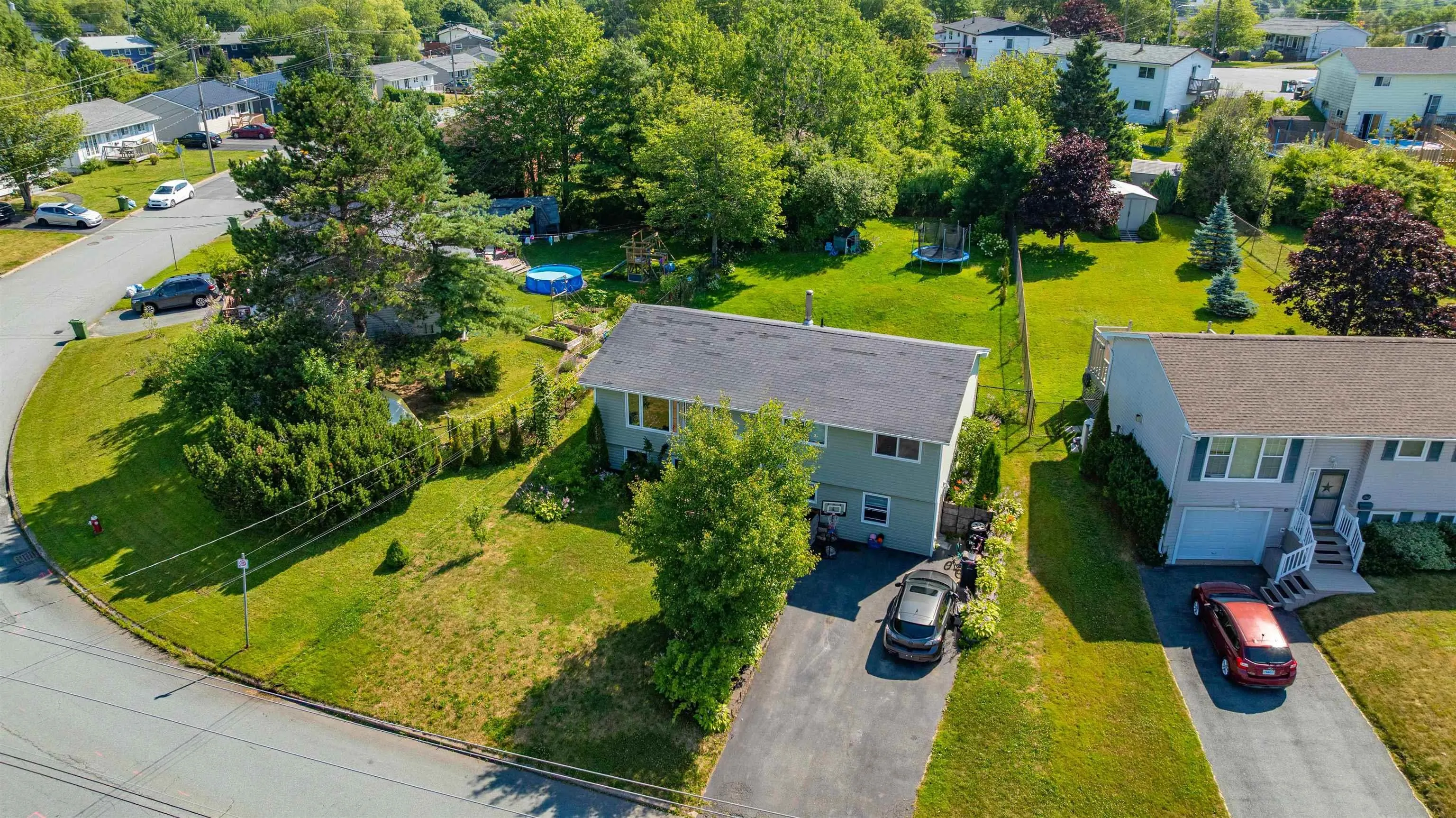 246 Arklow Drive, Dartmouth, NS B2W 4R6, 5 Bedrooms Bedrooms, ,3 BathroomsBathrooms,Residential,For Sale,Arklow,202519060