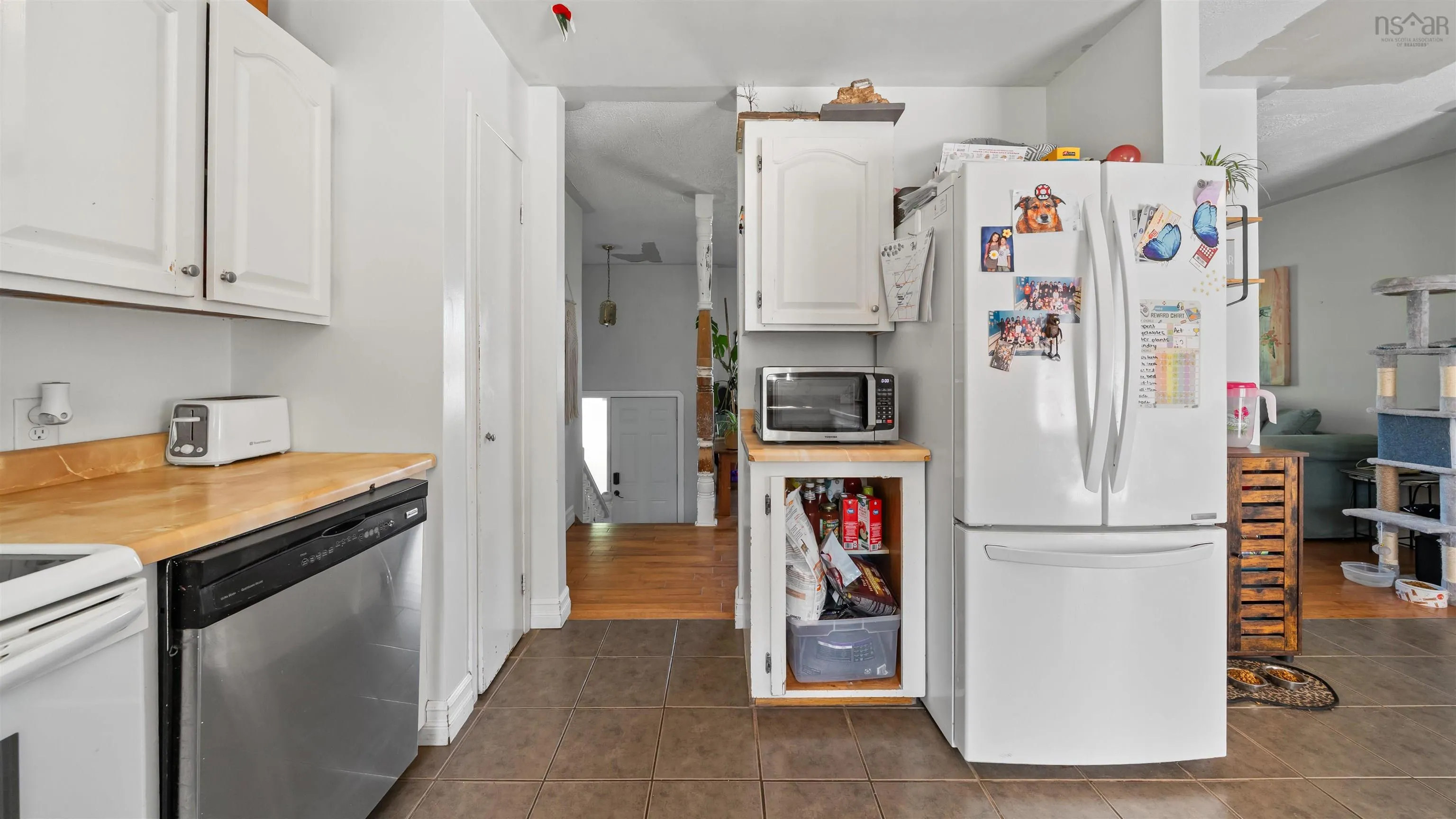 246 Arklow Drive, Dartmouth, NS B2W 4R6, 5 Bedrooms Bedrooms, ,3 BathroomsBathrooms,Residential,For Sale,Arklow,202519060