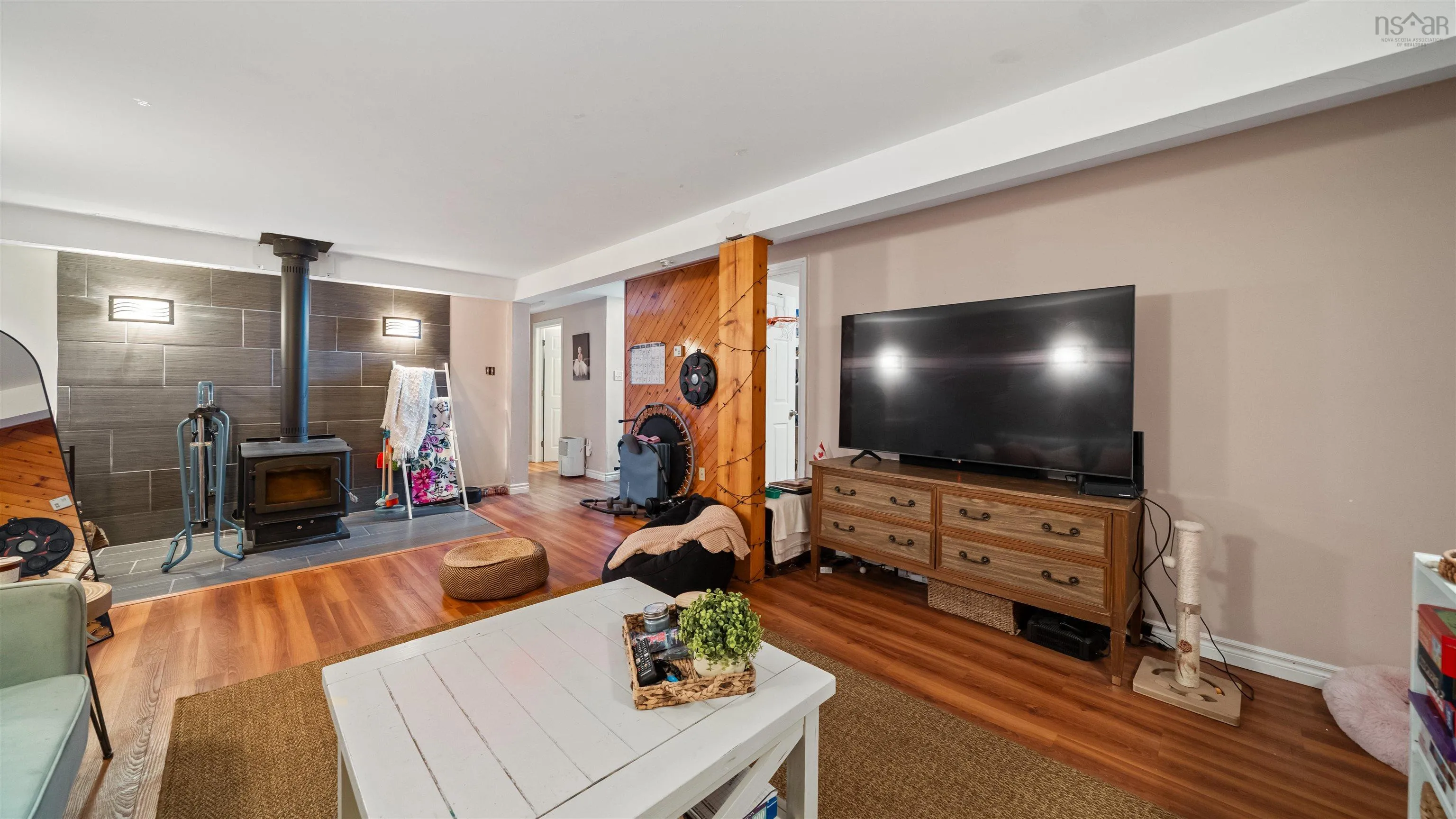 246 Arklow Drive, Dartmouth, NS B2W 4R6, 5 Bedrooms Bedrooms, ,3 BathroomsBathrooms,Residential,For Sale,Arklow,202519060