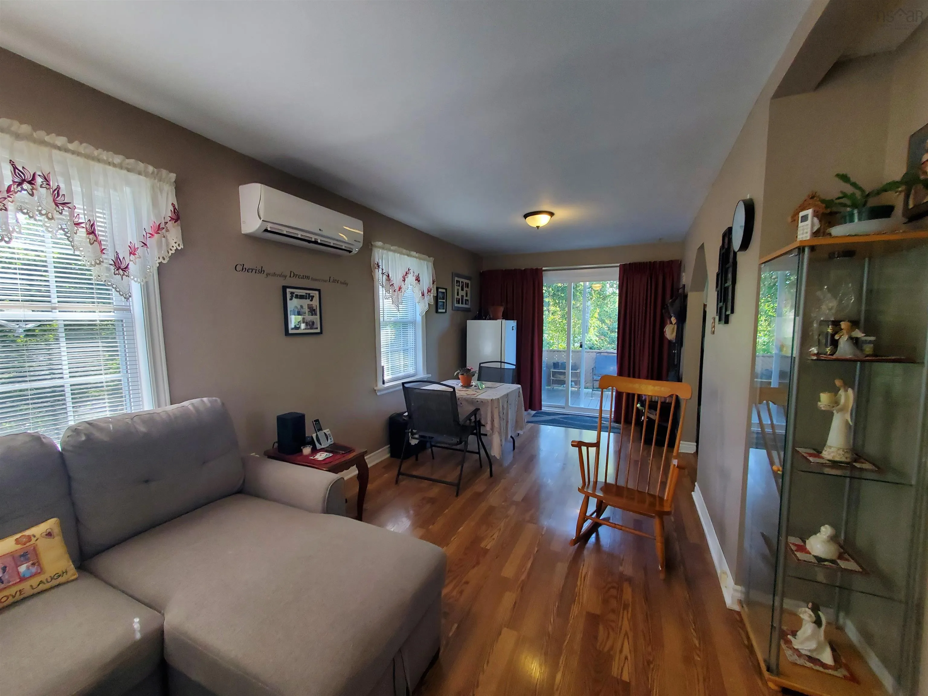 2423 Westville Road, Westville, NS B0K 2A0, 2 Bedrooms Bedrooms, ,2 BathroomsBathrooms,Residential,For Sale,Westville,202521197