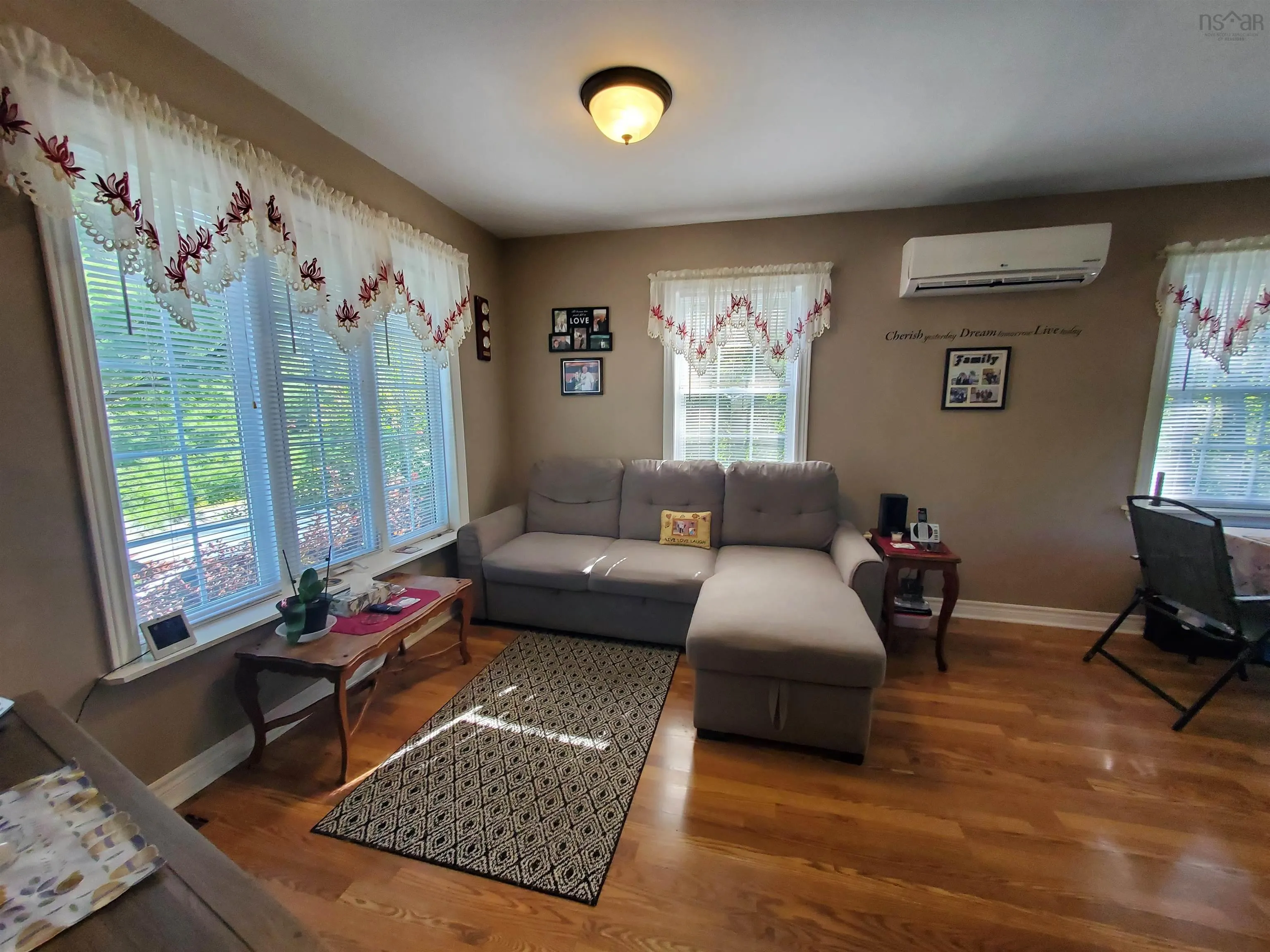 2423 Westville Road, Westville, NS B0K 2A0, 2 Bedrooms Bedrooms, ,2 BathroomsBathrooms,Residential,For Sale,Westville,202521197