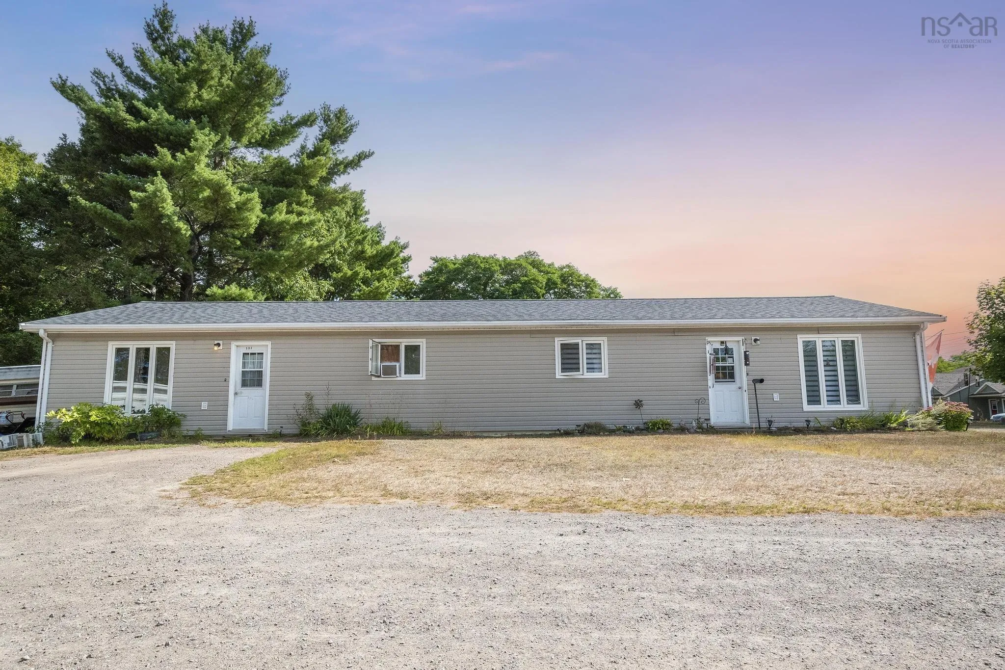 589 Sampson Drive, Greenwood, NS B0P 1R0, 8 Bedrooms Bedrooms, ,Residential Income,For Sale,Sampson,202523083