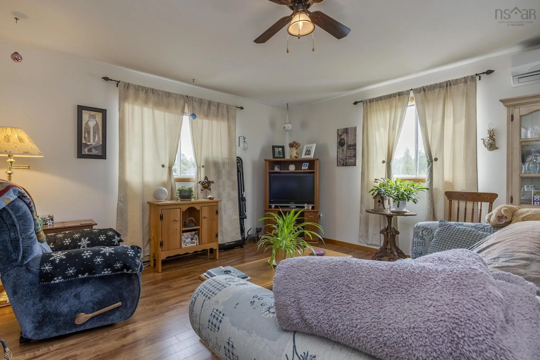 589 Sampson Drive, Greenwood, NS B0P 1R0, 8 Bedrooms Bedrooms, ,Residential Income,For Sale,Sampson,202523083
