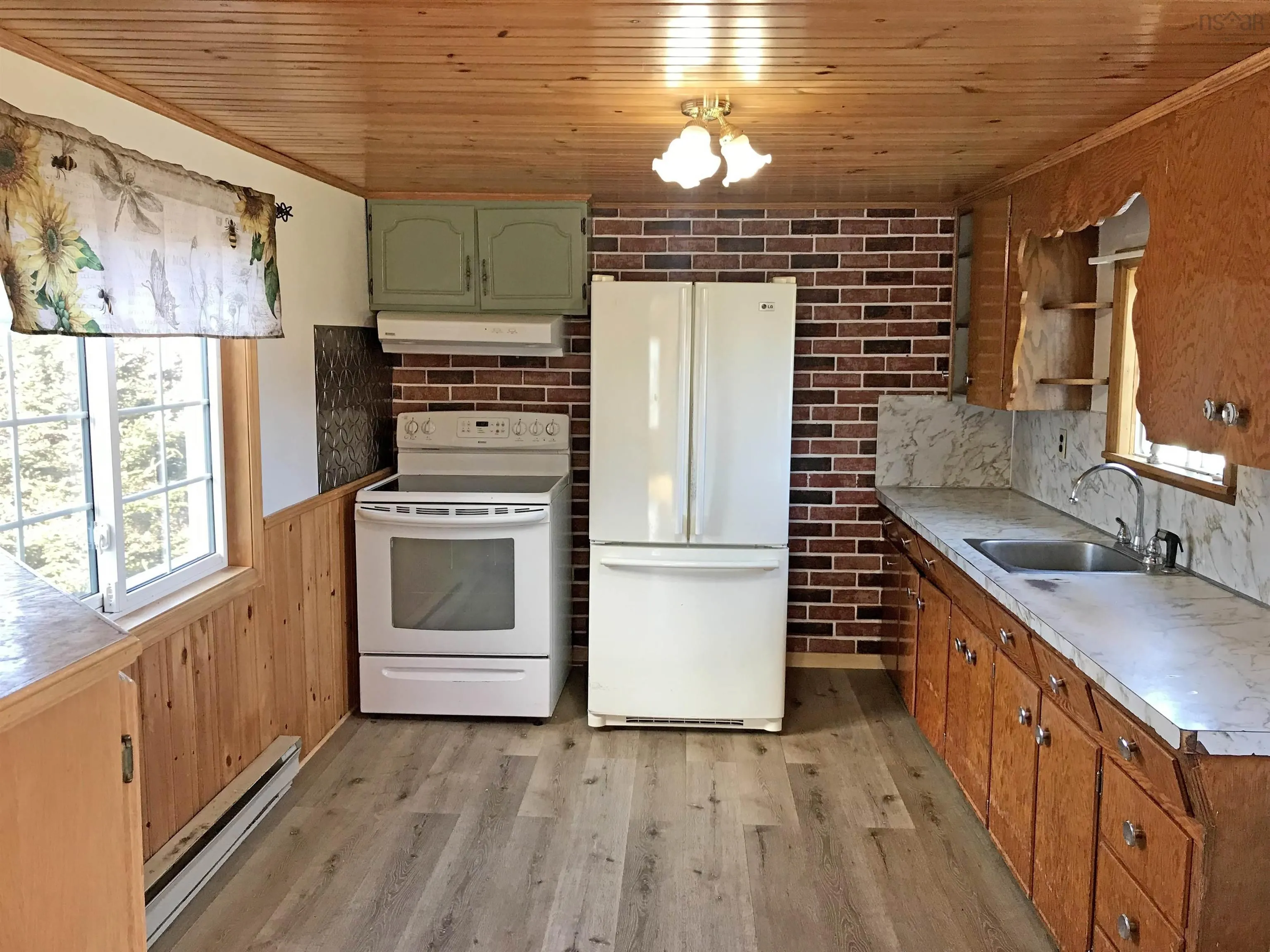 36 Eagle Head Wharf Road, Eagle Head, NS B0J 1H0, 2 Bedrooms Bedrooms, ,1 BathroomBathrooms,Residential,For Sale,Eagle Head Wharf,202505435