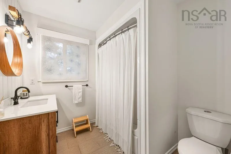 6 Valkyrie Crescent, Dartmouth, NS B2W 5B6, 3 Bedrooms Bedrooms, ,2 BathroomsBathrooms,Residential,For Sale,Valkyrie,202524830