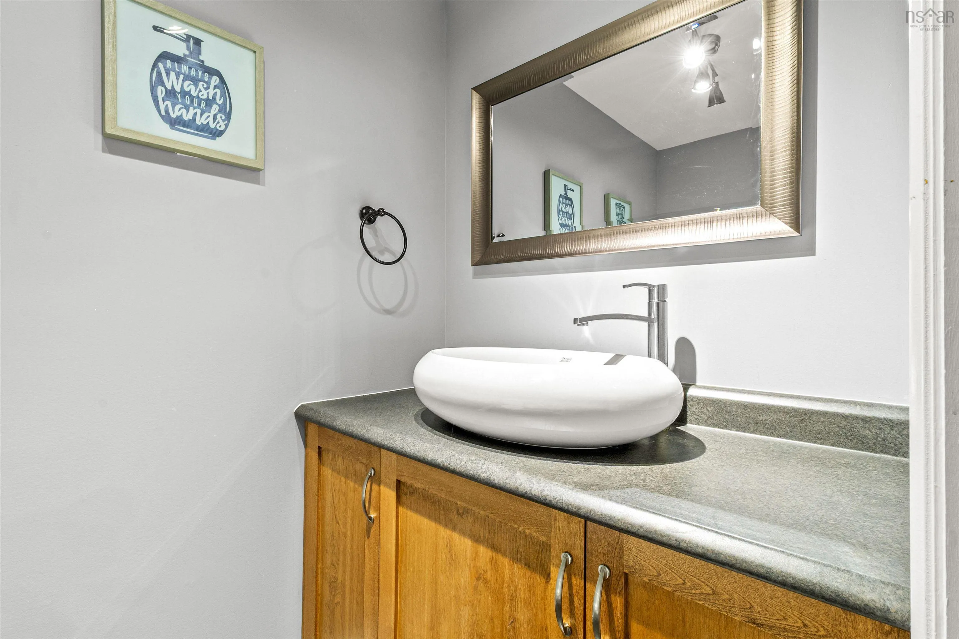 3131 Highway 7, Lake Echo, NS B3E 1B2, 3 Bedrooms Bedrooms, ,2 BathroomsBathrooms,Residential,For Sale,Highway 7,202519979