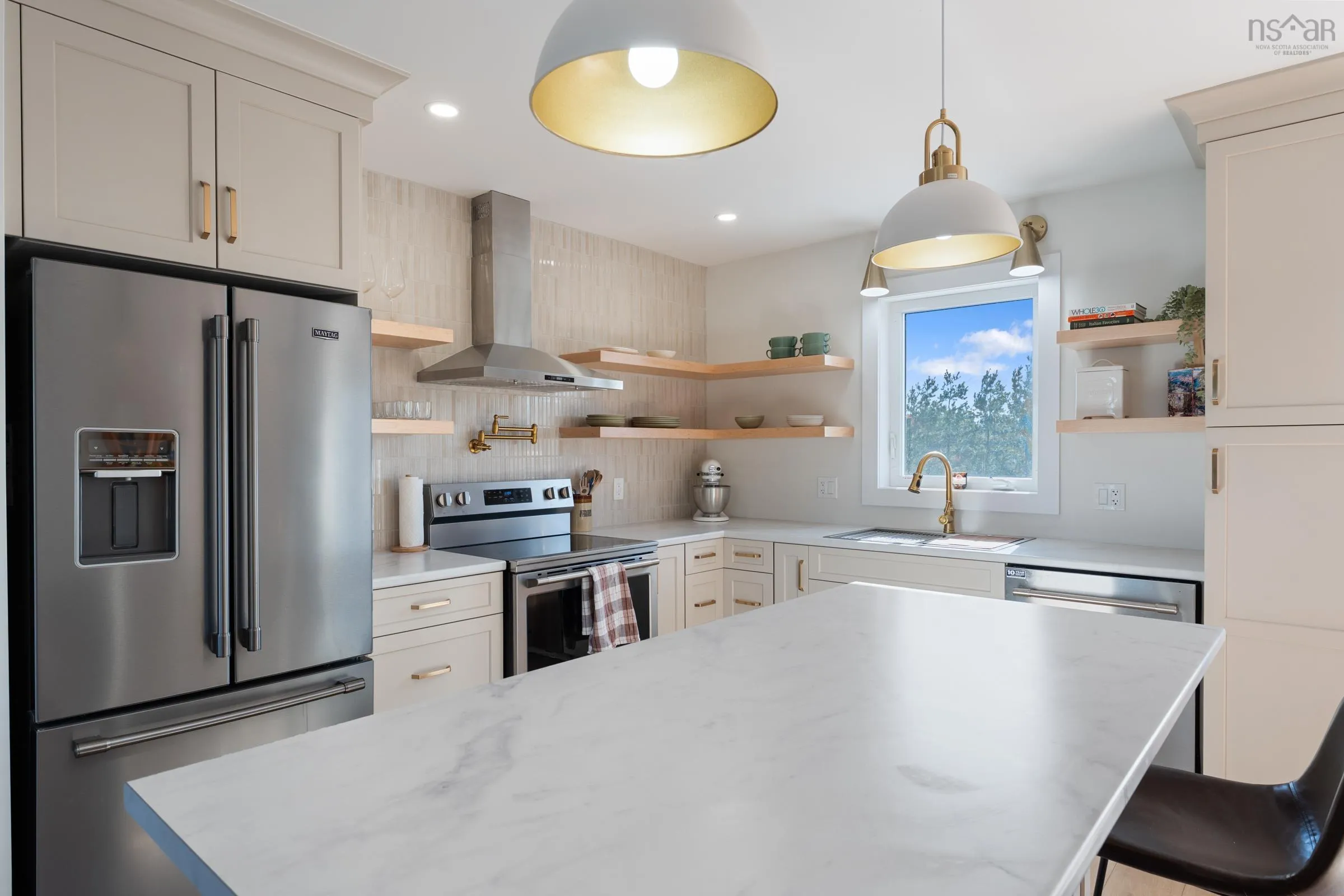 4 Acorn Lane, Kingston, NS B0P 1R0, 5 Bedrooms Bedrooms, ,2 BathroomsBathrooms,Residential,For Sale,Acorn,202525598