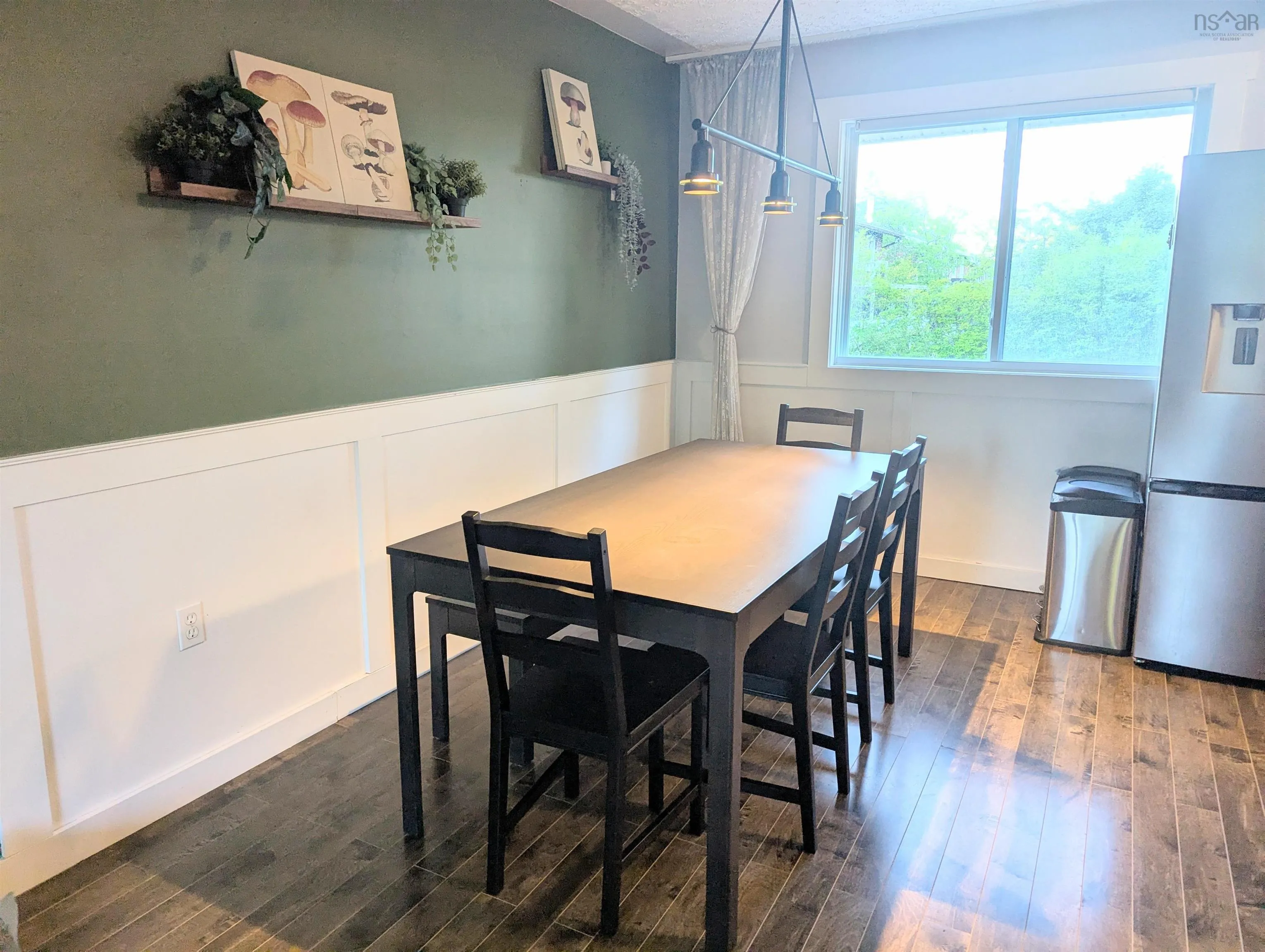 7 Muriel Avenue, Dartmouth, NS B2W 2E4, 3 Bedrooms Bedrooms, ,2 BathroomsBathrooms,Residential,For Sale,Muriel,202523165