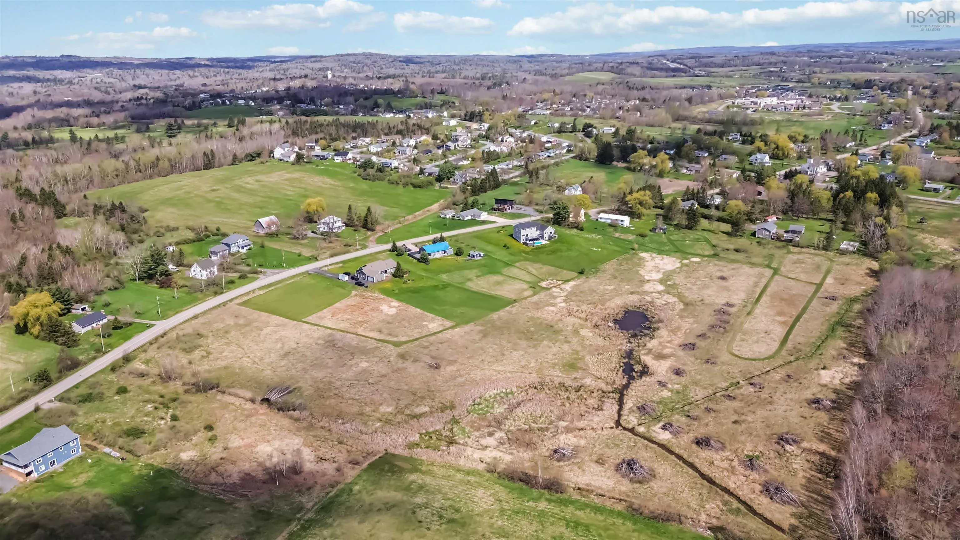 11 Acres - Falmouth Dyke Road, Falmouth, NS B0P 1P0, ,Land,For Sale,11 Acres - Falmouth Dyke,202512785