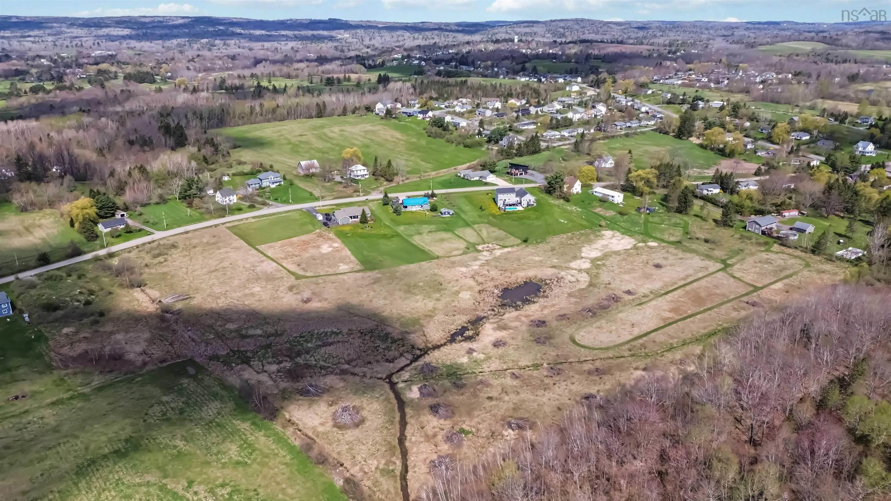 11 Acres - Falmouth Dyke Road, Falmouth, NS B0P 1P0, ,Land,For Sale,11 Acres - Falmouth Dyke,202512785