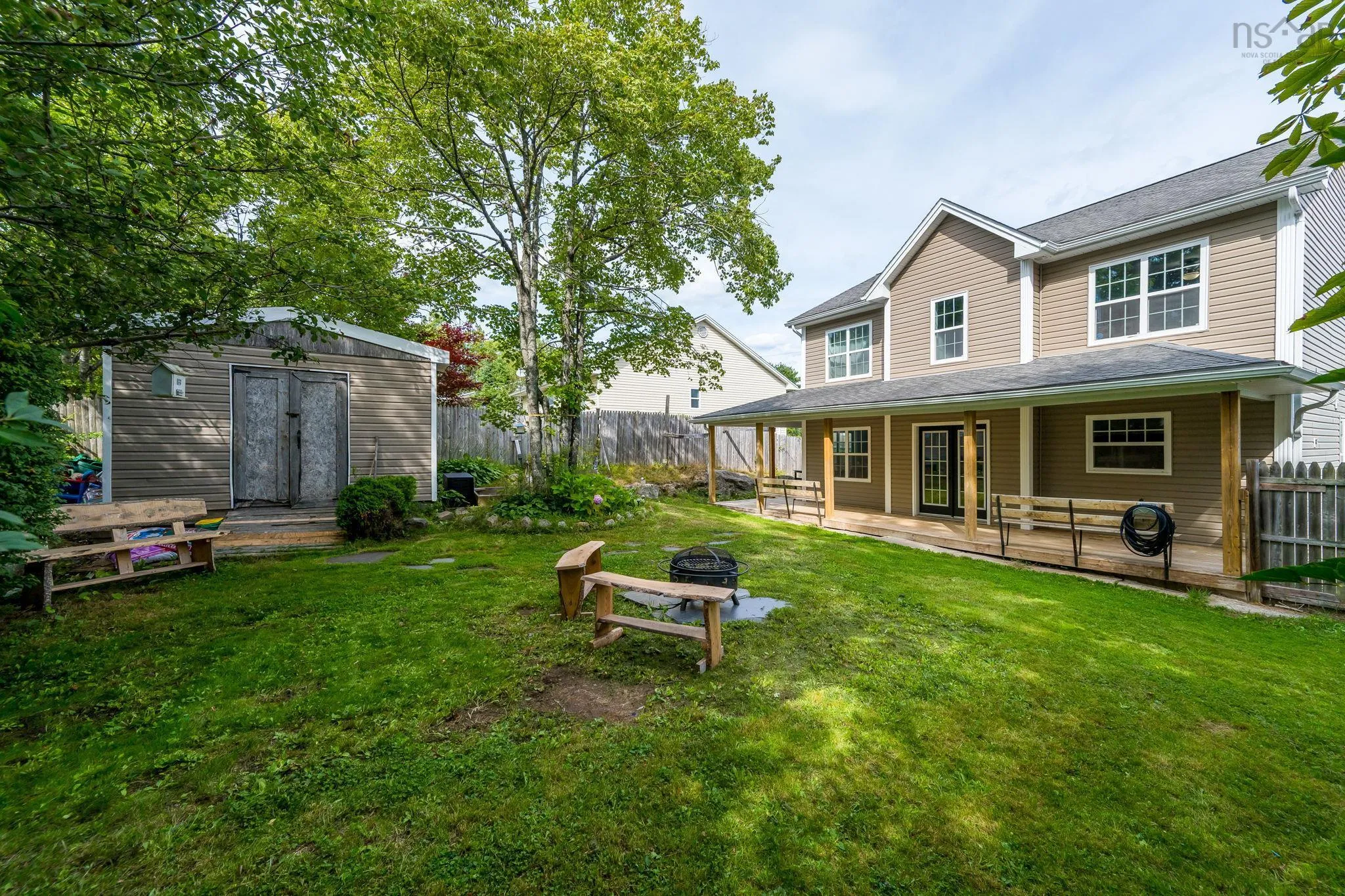 30 Lakeside Drive, Lakeside, NS B3T 1A9, 3 Bedrooms Bedrooms, ,2 BathroomsBathrooms,Residential,For Sale,Lakeside,202523723