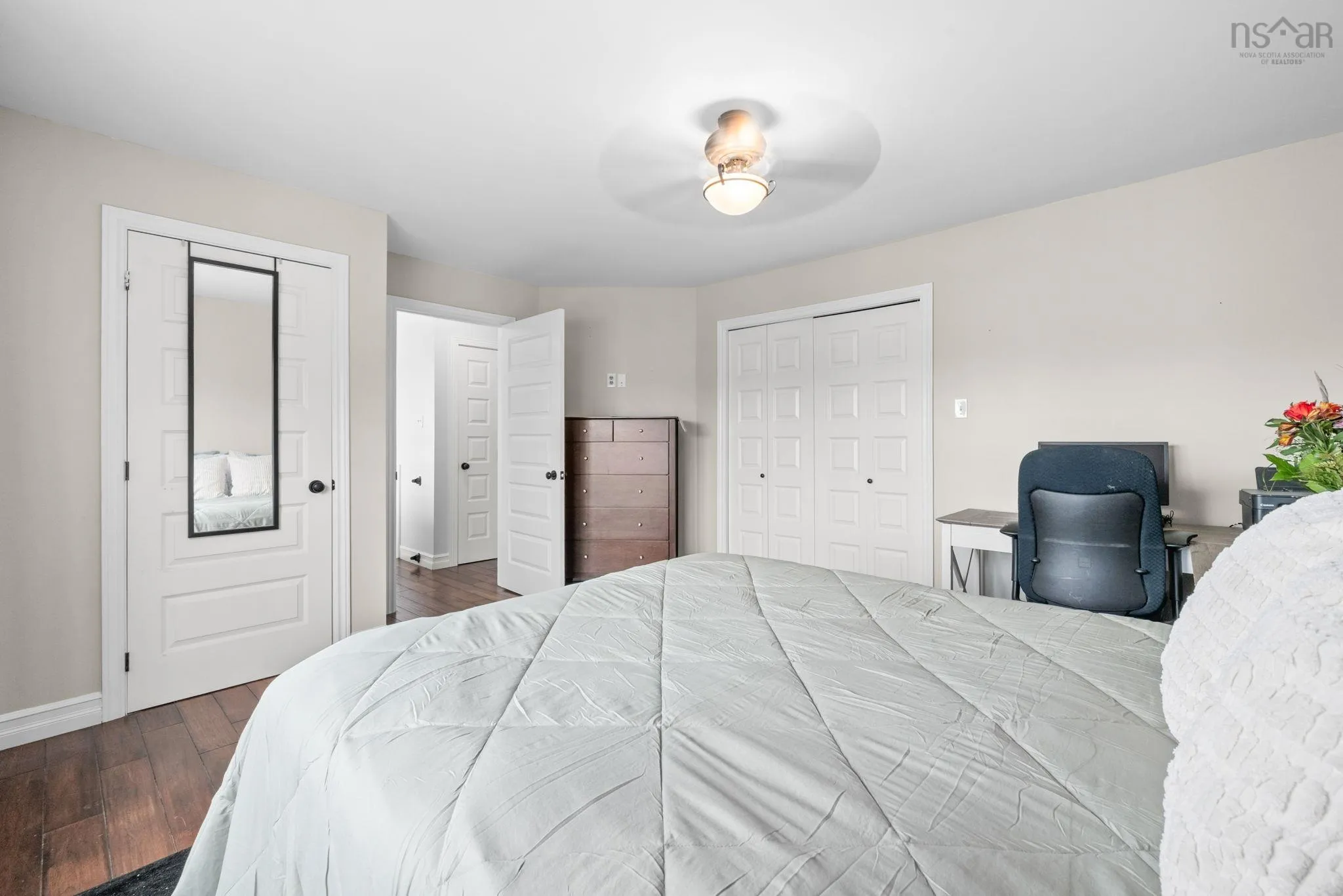30 Lakeside Drive, Lakeside, NS B3T 1A9, 3 Bedrooms Bedrooms, ,2 BathroomsBathrooms,Residential,For Sale,Lakeside,202523723