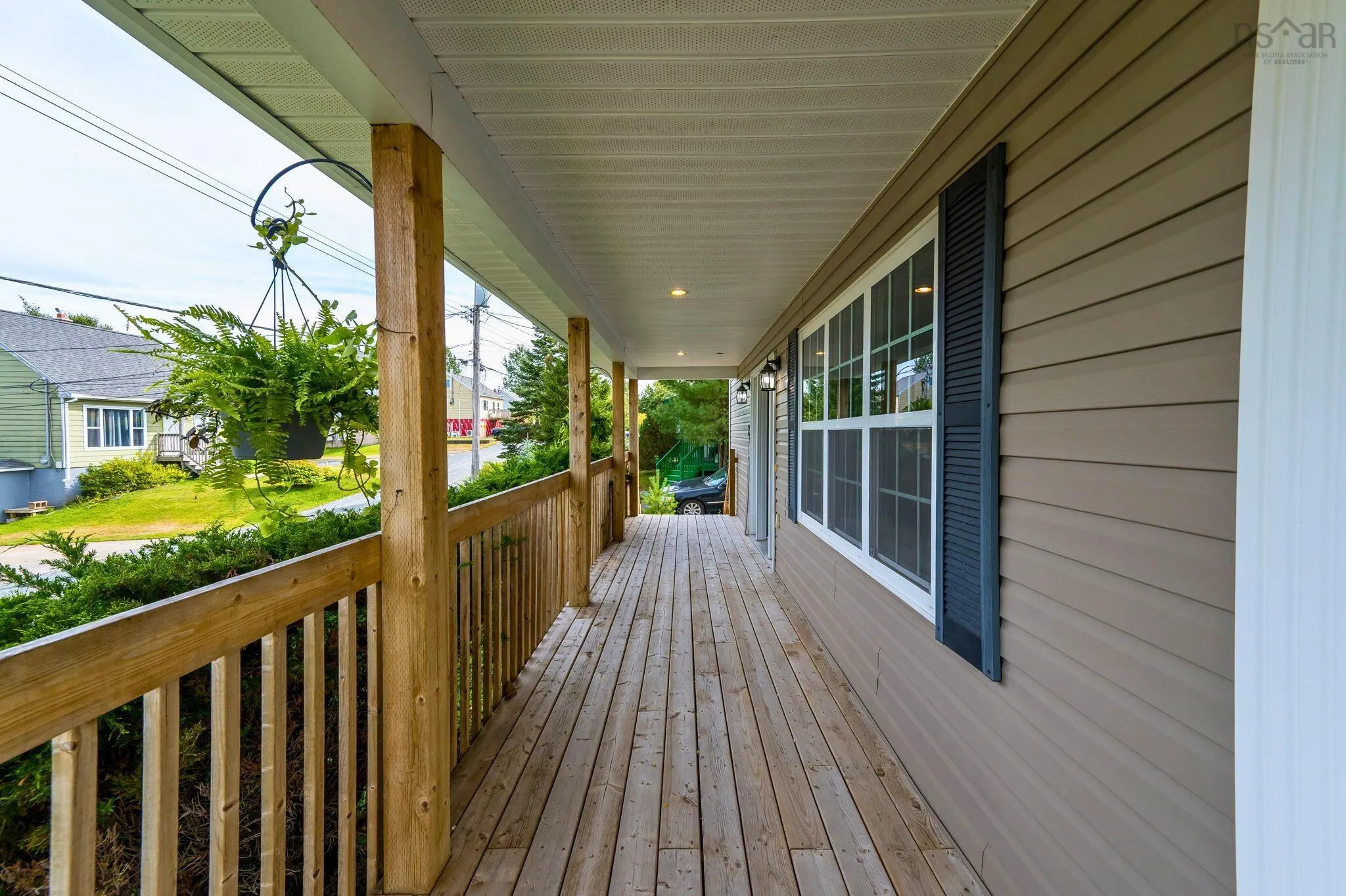 30 Lakeside Drive, Lakeside, NS B3T 1A9, 3 Bedrooms Bedrooms, ,2 BathroomsBathrooms,Residential,For Sale,Lakeside,202523723