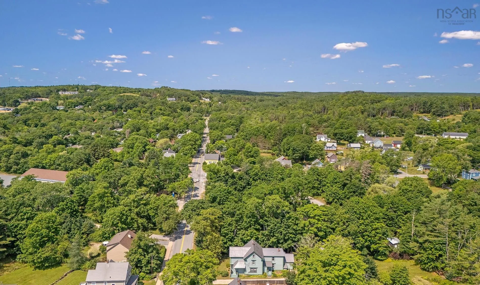 389 Main Street, Mahone Bay Ns B0j 2e0, 5 Bedrooms Bedrooms, ,7 BathroomsBathrooms,Residential,For Sale,Main,202410972