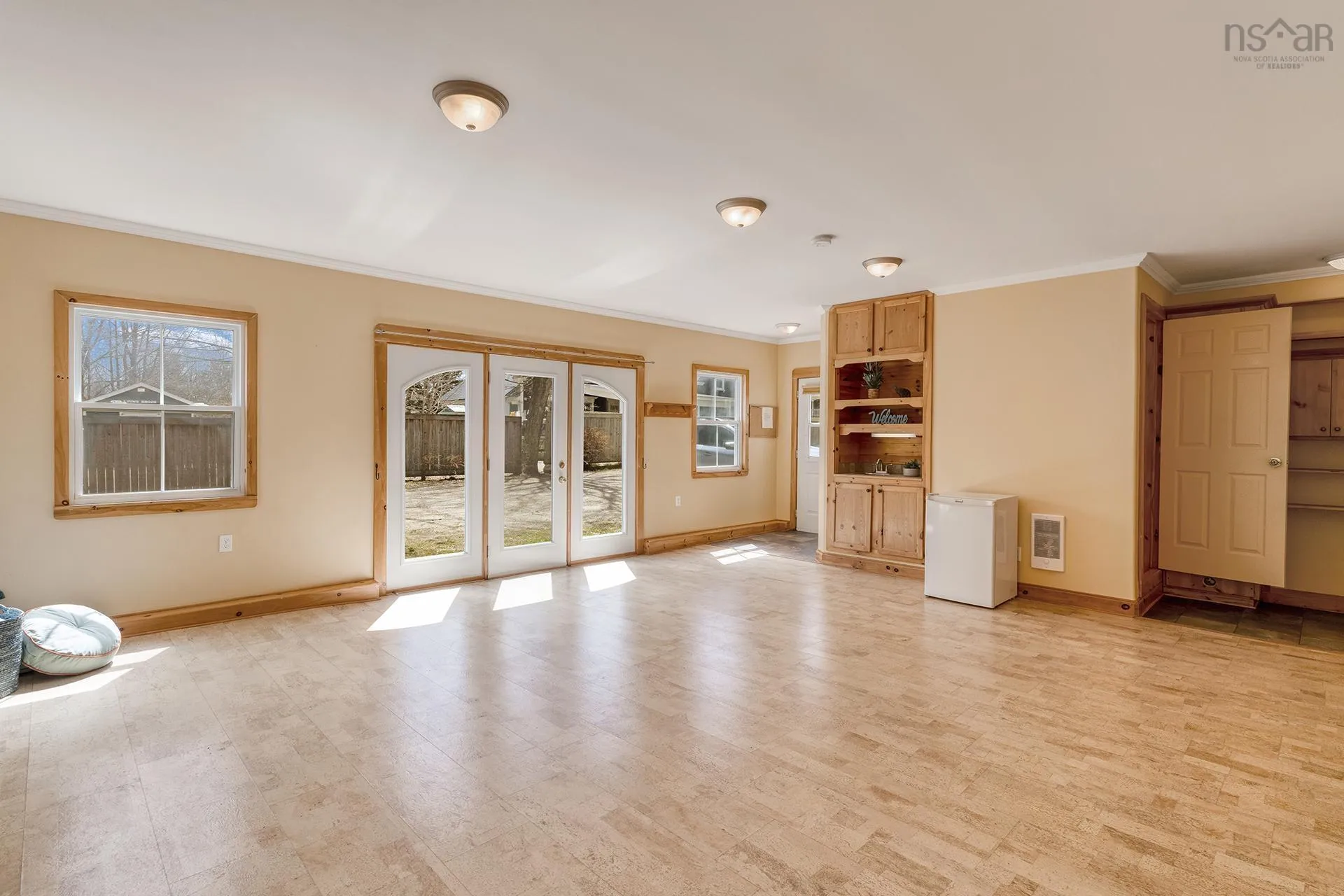 389 Main Street, Mahone Bay Ns B0j 2e0, 5 Bedrooms Bedrooms, ,7 BathroomsBathrooms,Residential,For Sale,Main,202410972