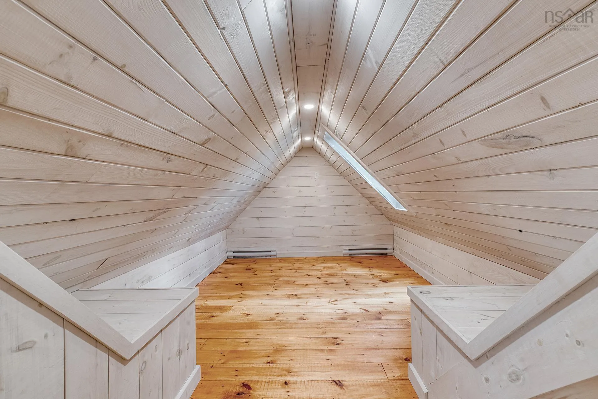 389 Main Street, Mahone Bay Ns B0j 2e0, 5 Bedrooms Bedrooms, ,7 BathroomsBathrooms,Residential,For Sale,Main,202410972